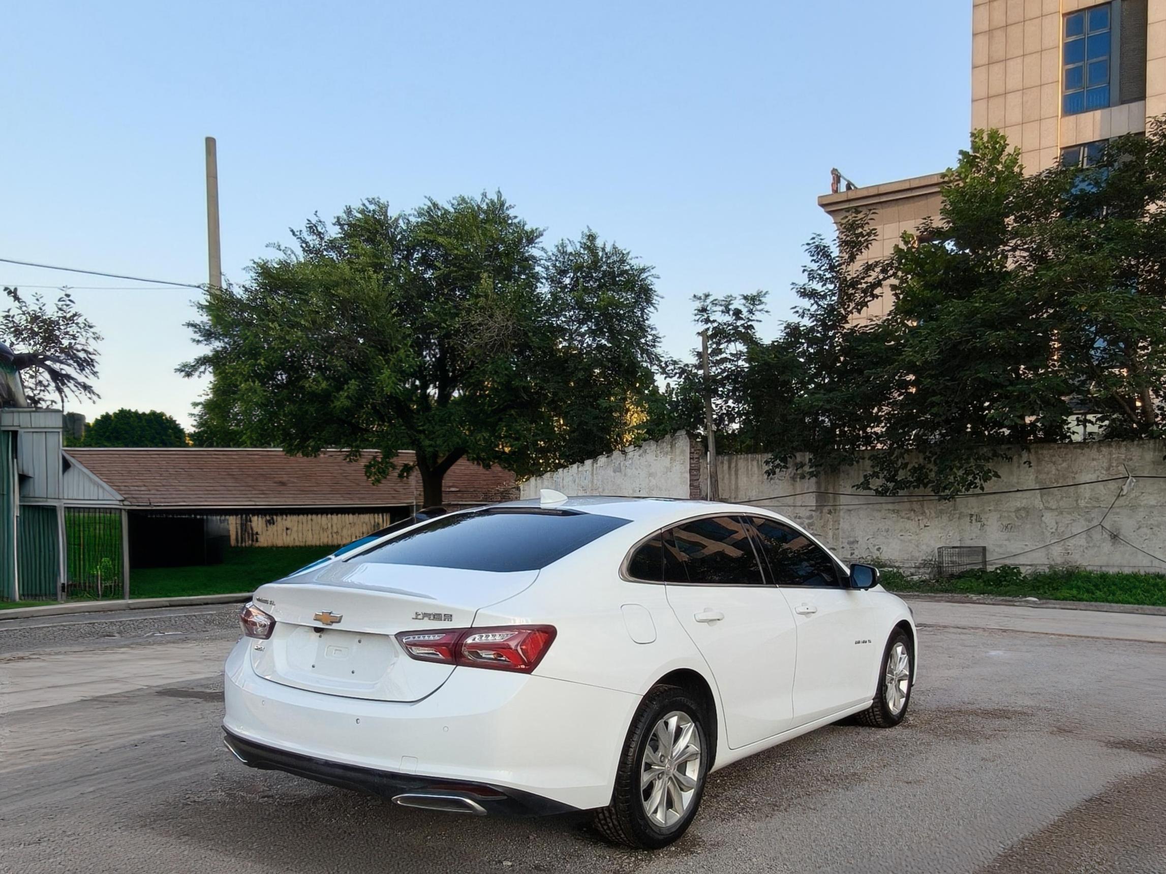 Chevrolet Malibu 2021 thumb 5