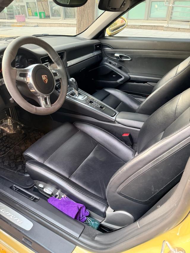 Porsche 911 2012 thumb 6