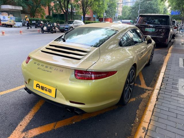 Porsche 911 2012 thumb 10
