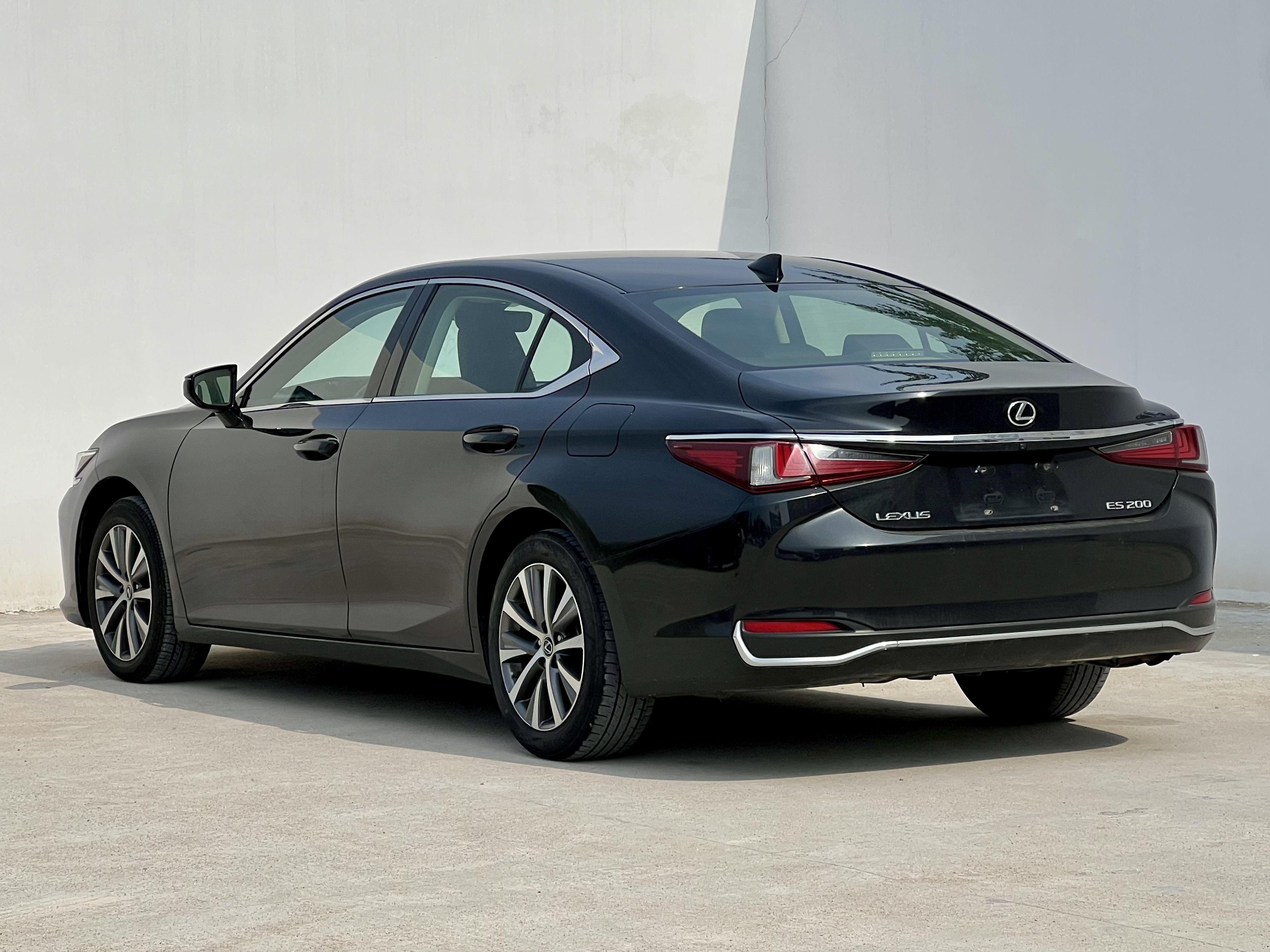 Lexus ES 2021 thumb 2