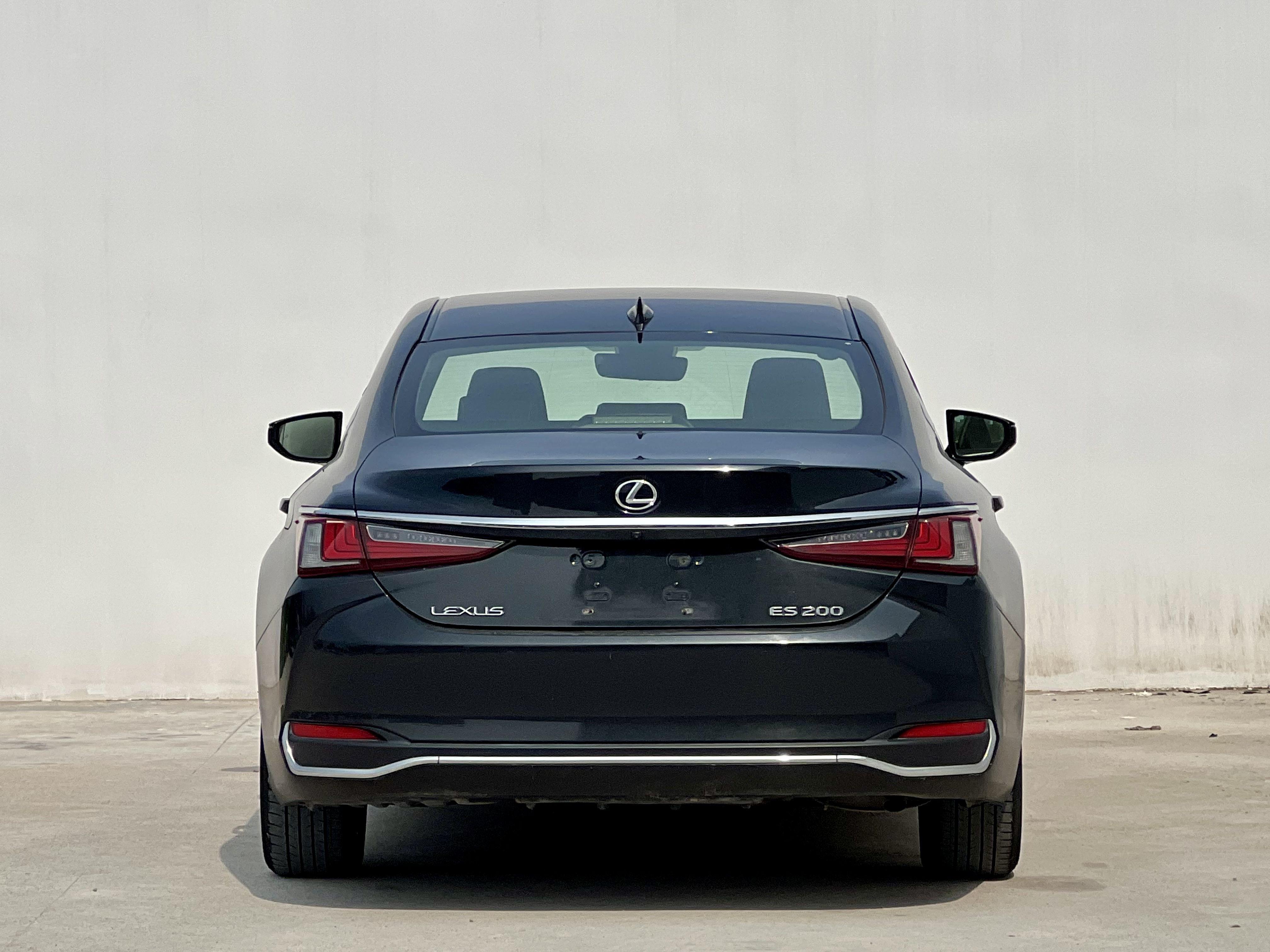 Lexus ES 2021 thumb 3