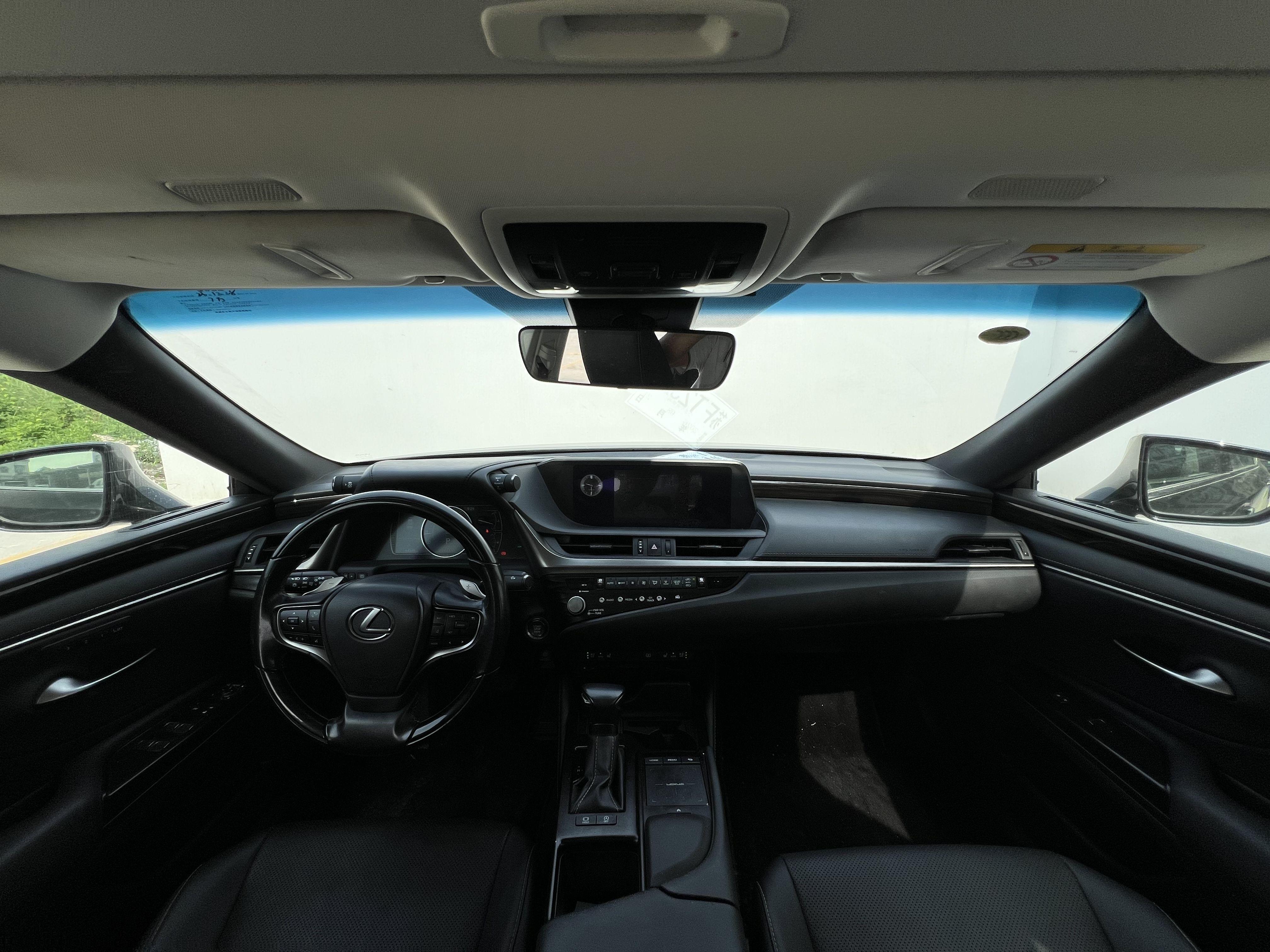 Lexus ES 2021 thumb 9