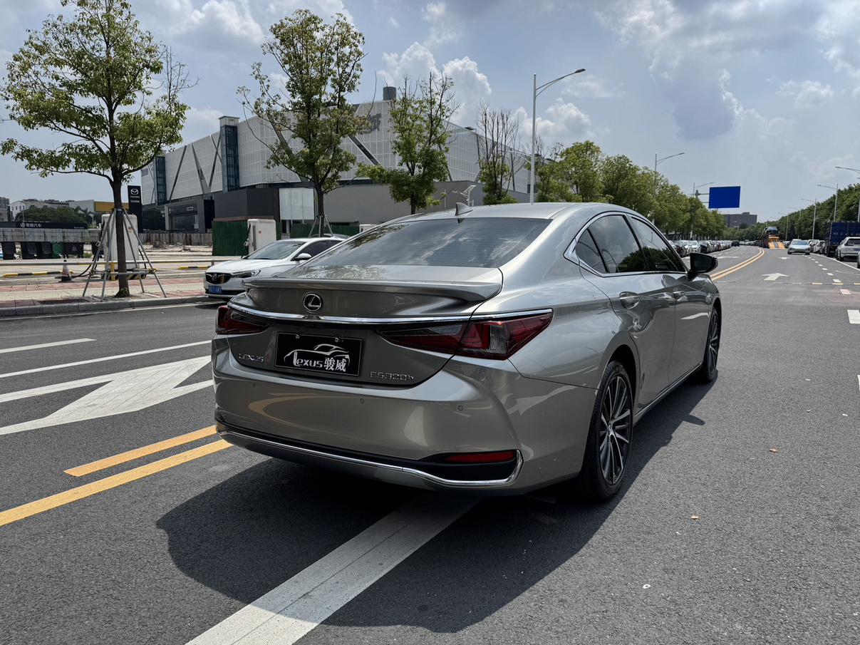 Lexus ES 2022 thumb 5