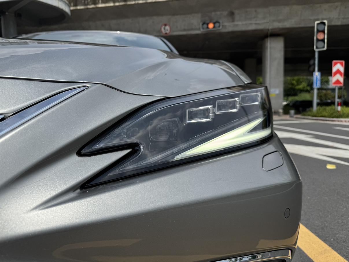 Lexus ES 2022 thumb 7
