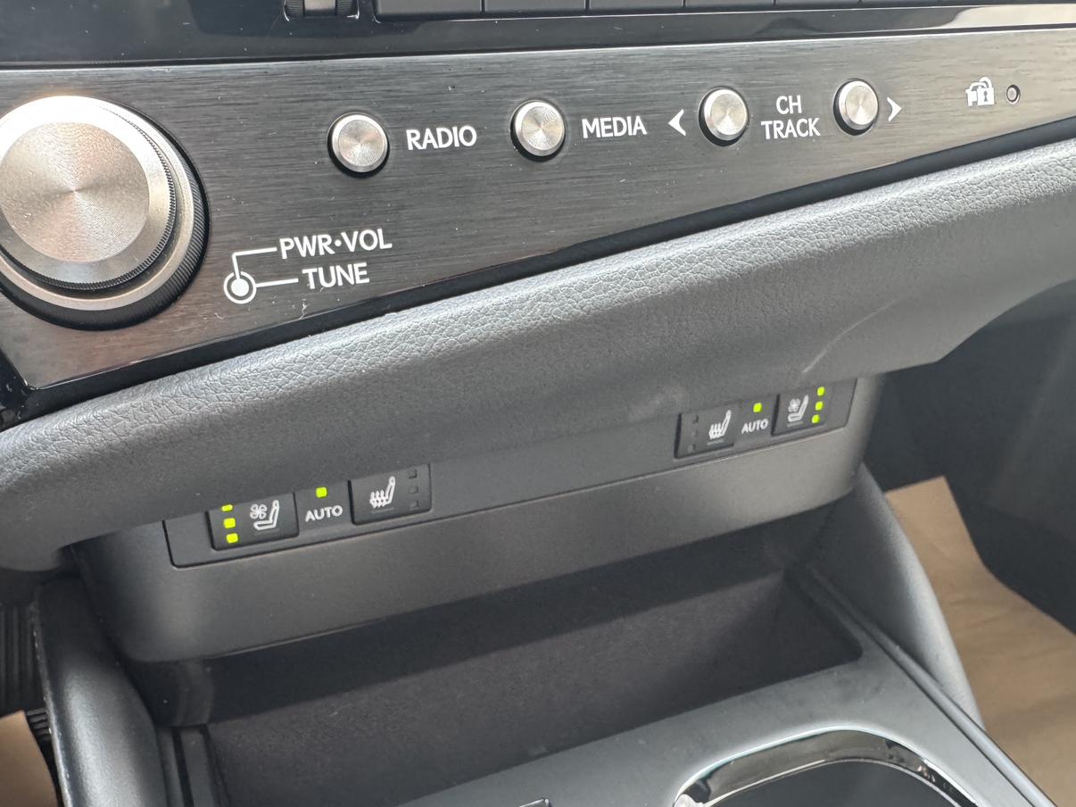 Lexus ES 2022 thumb 8