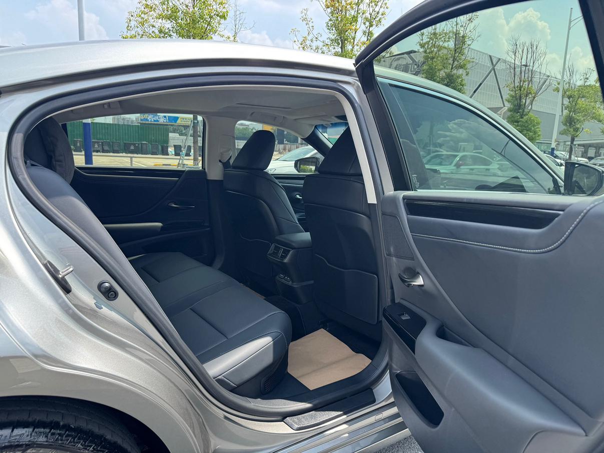 Lexus ES 2022 thumb 9