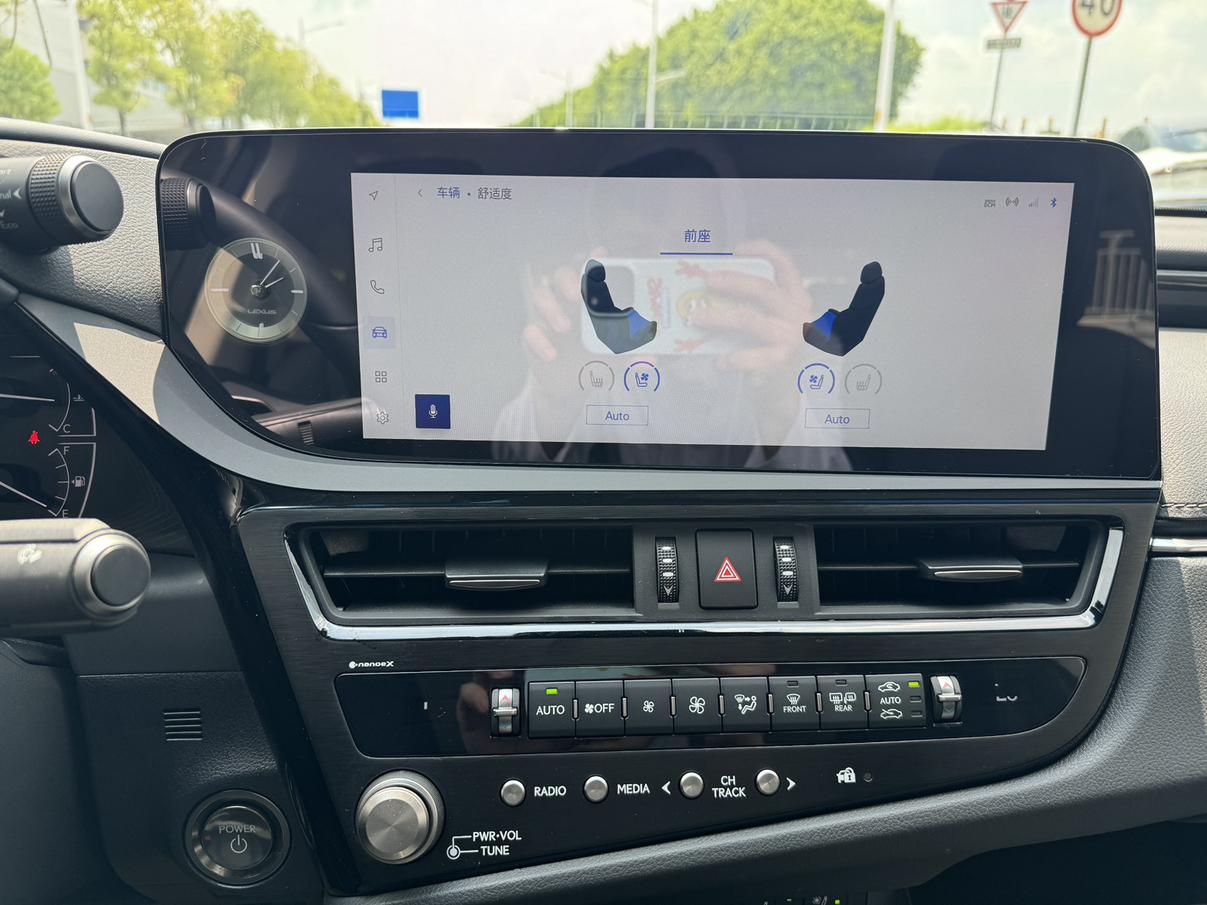 Lexus ES 2022 thumb 11