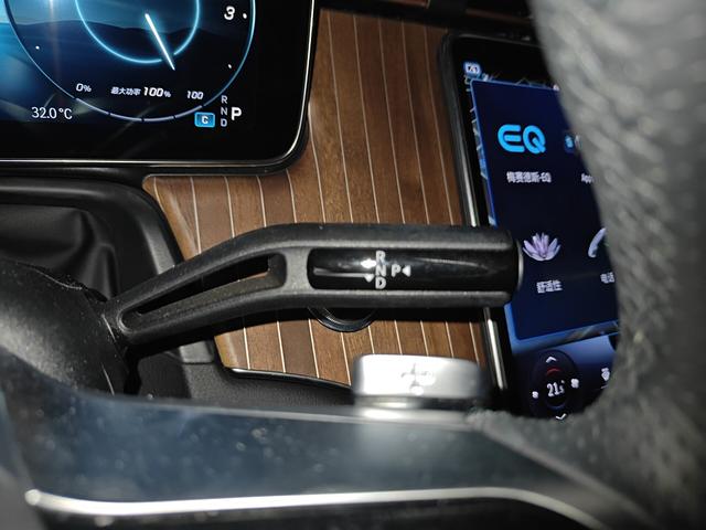 Mercedes-Benz EQE 2022 thumb 7