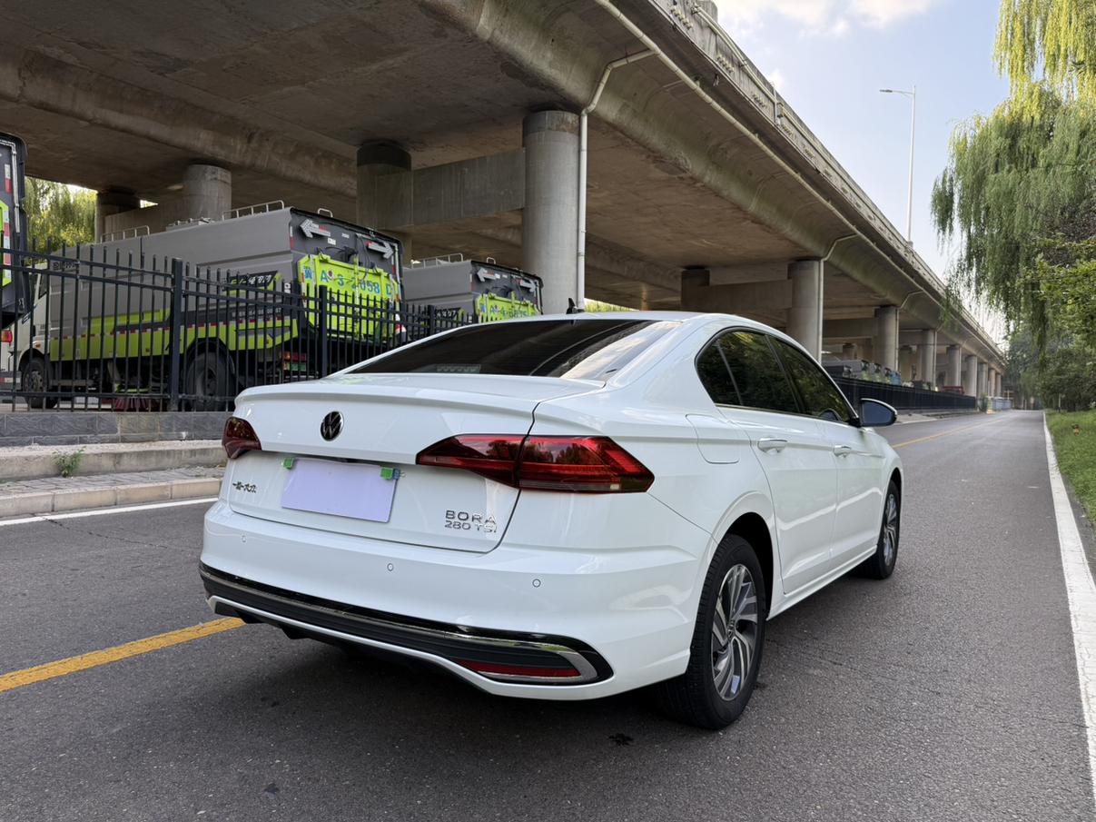 Volkswagen Bora 2024 thumb 3