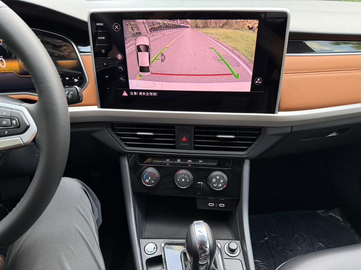 Volkswagen Bora 2024 thumb 11