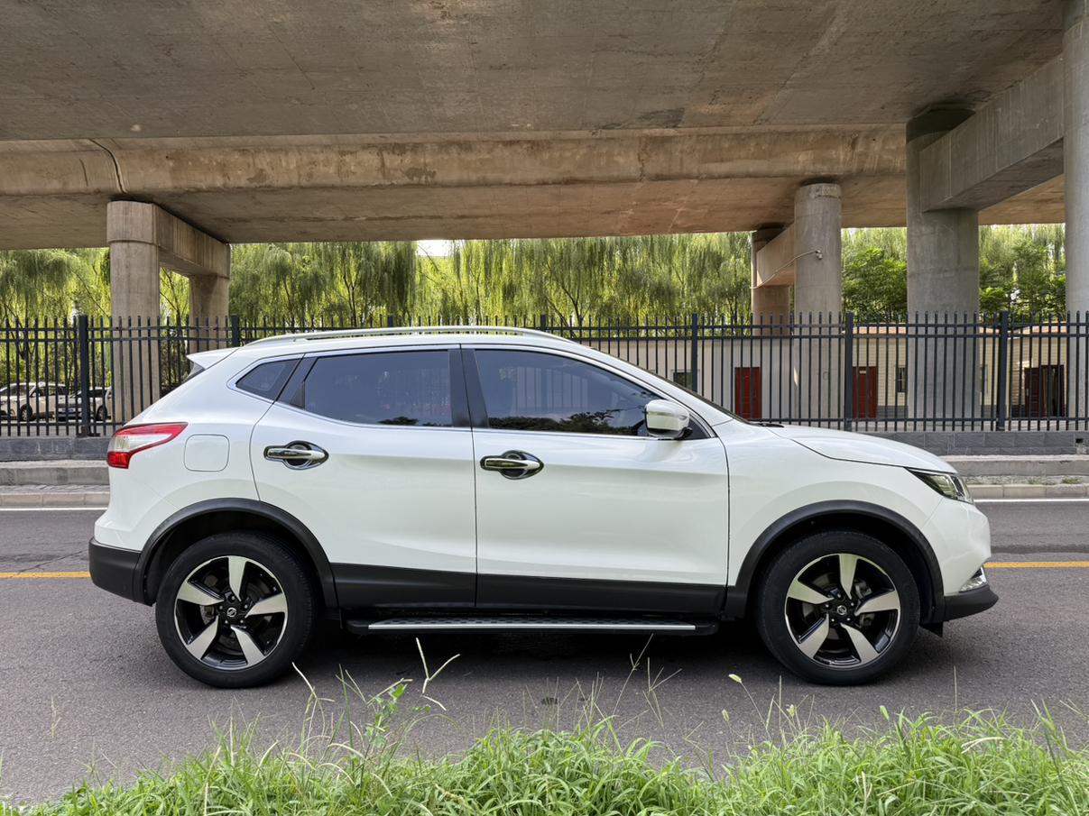 Nissan Qashqai+2 2017 thumb 4