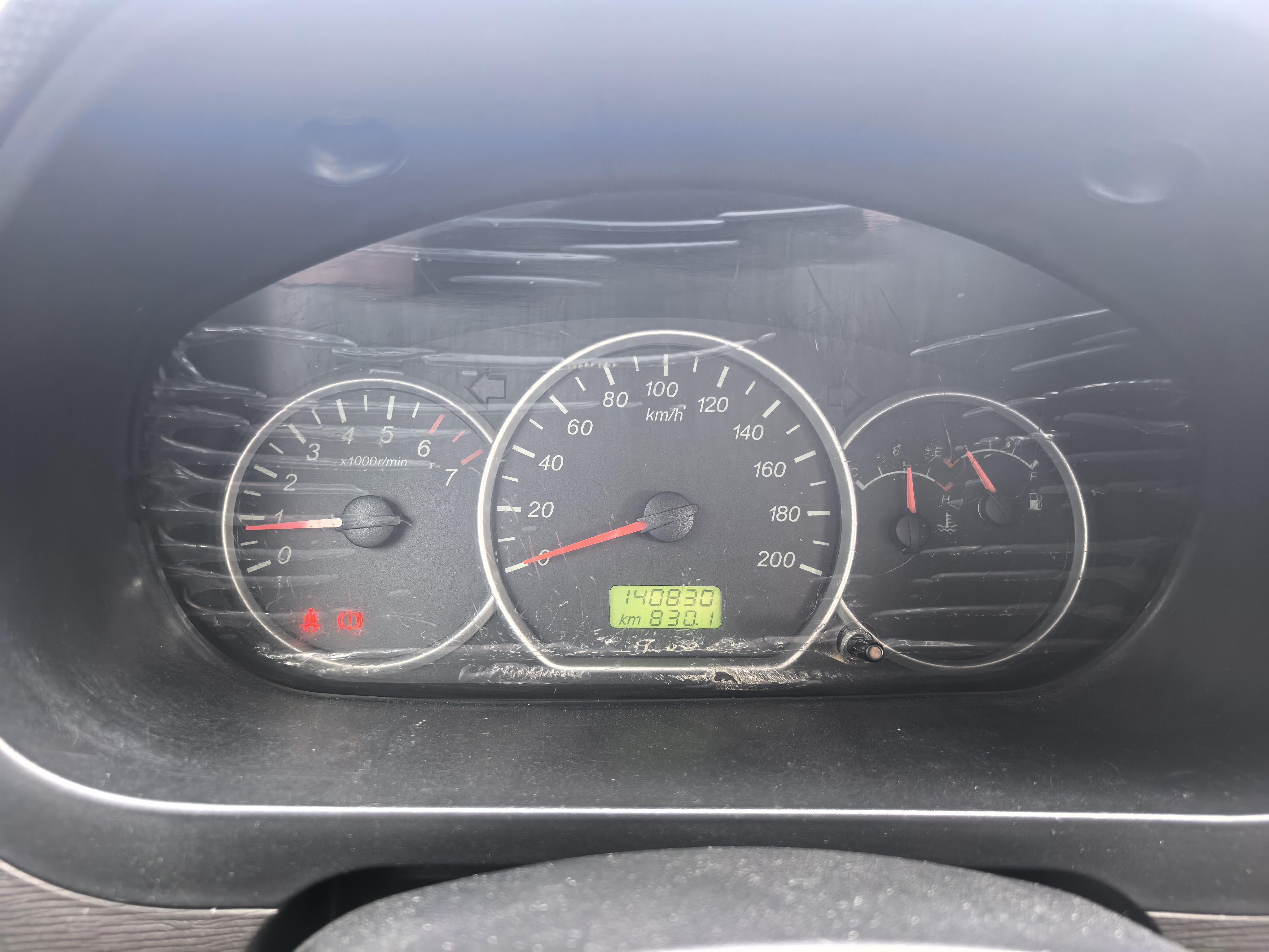 Wuling Hong Guang 2015 thumb 4