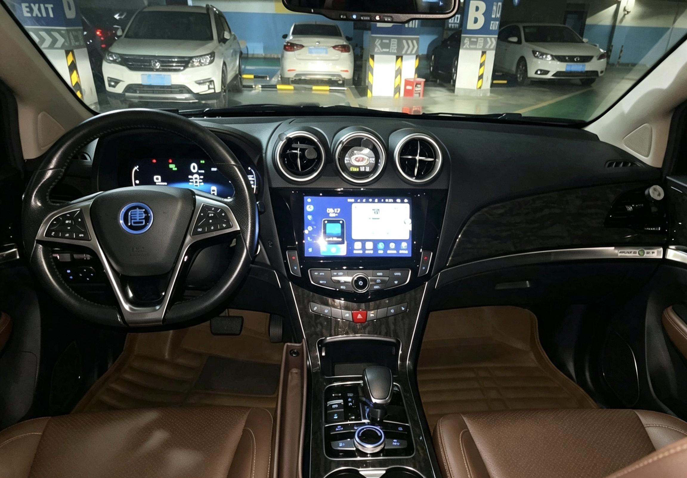 BYD Tang 2017 thumb 5