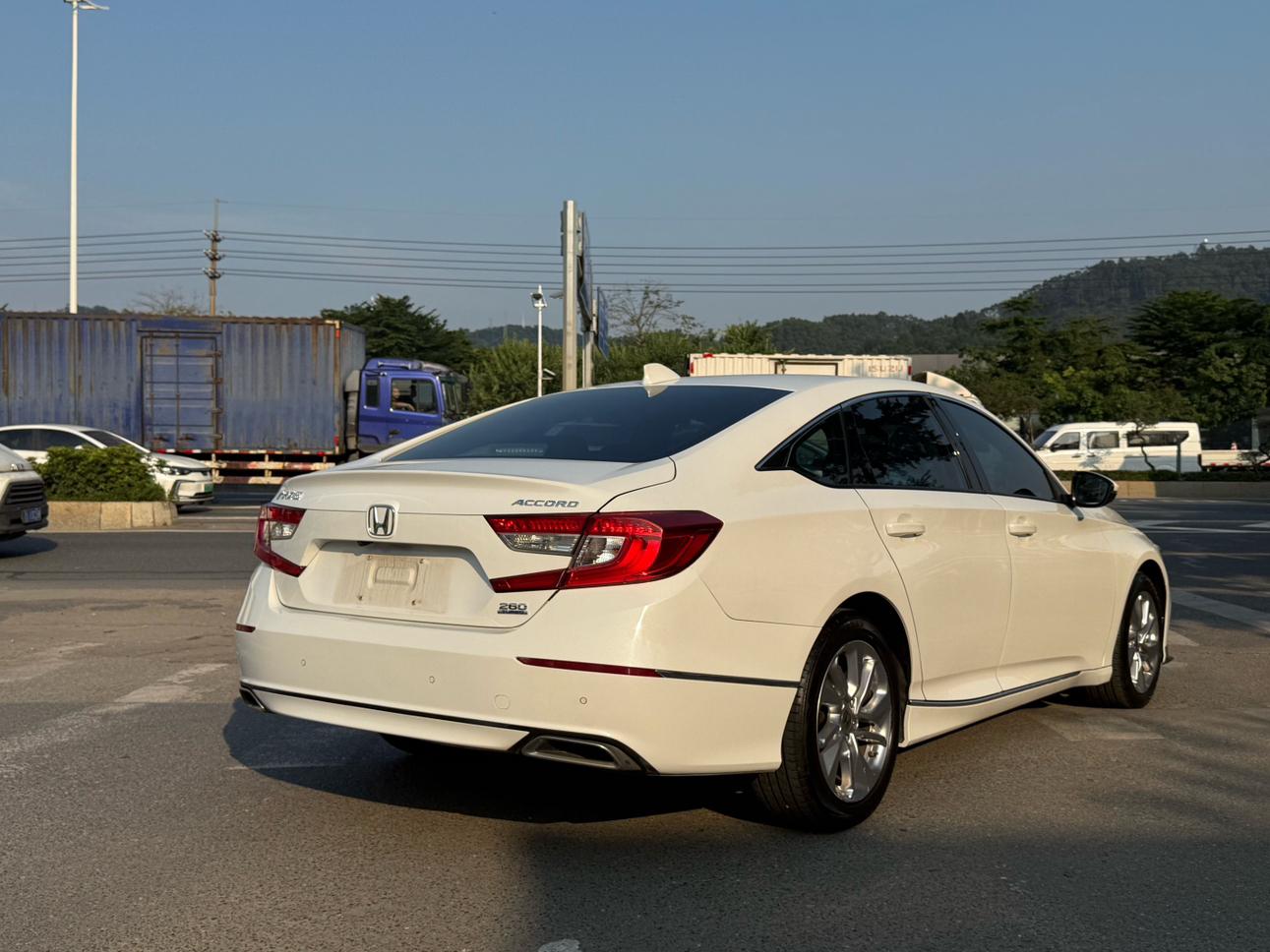 Honda Accord 2018 thumb 3