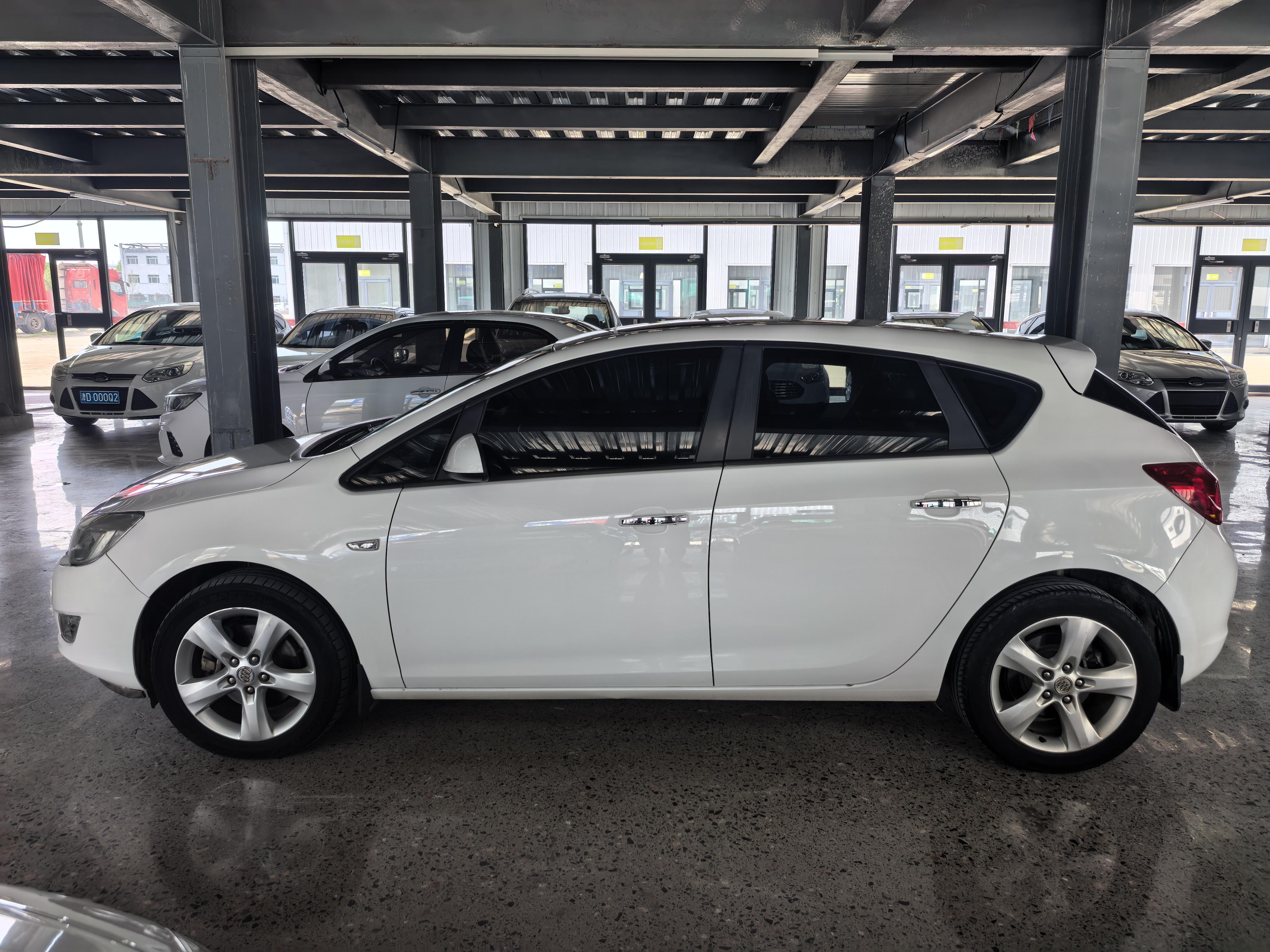 Buick Excelle 2014 thumb 10