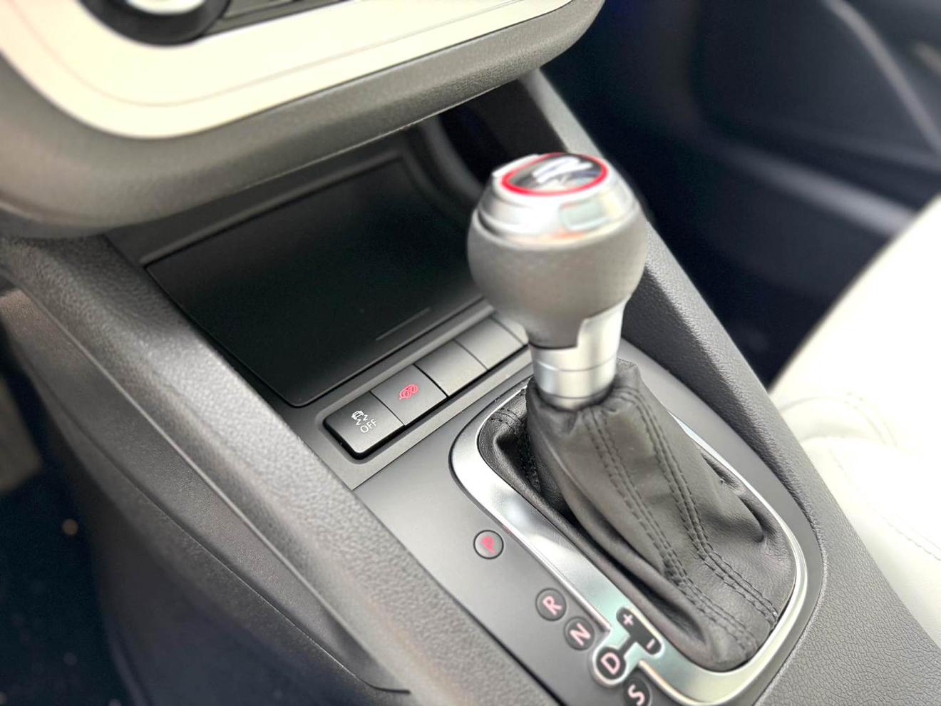 Volkswagen Scirocco 2011 thumb 8