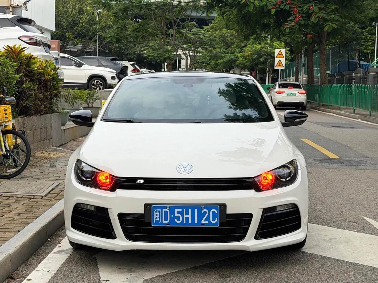Volkswagen Scirocco 2011 thumb 11