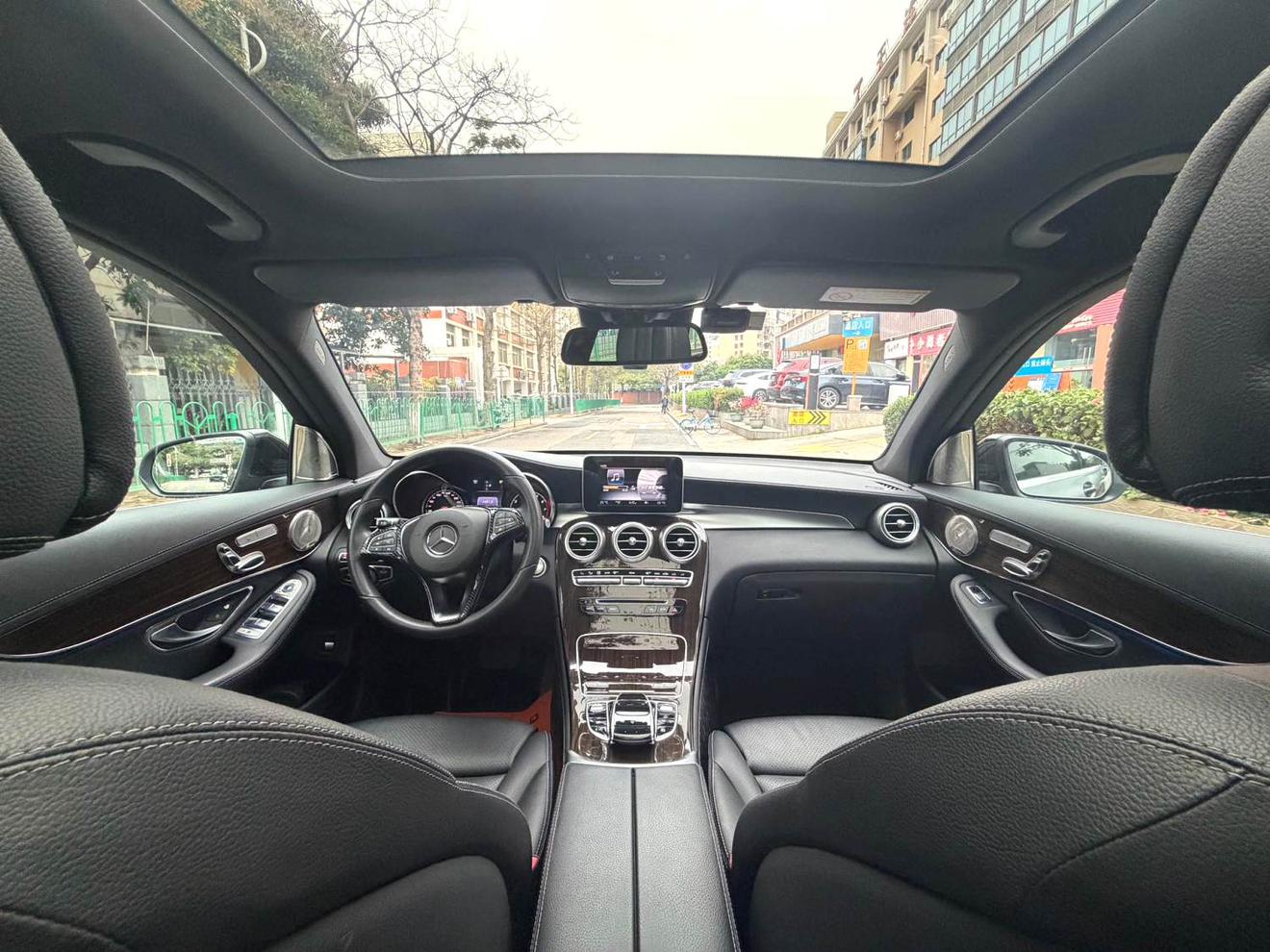 Mercedes-Benz GLC 2016 thumb 9