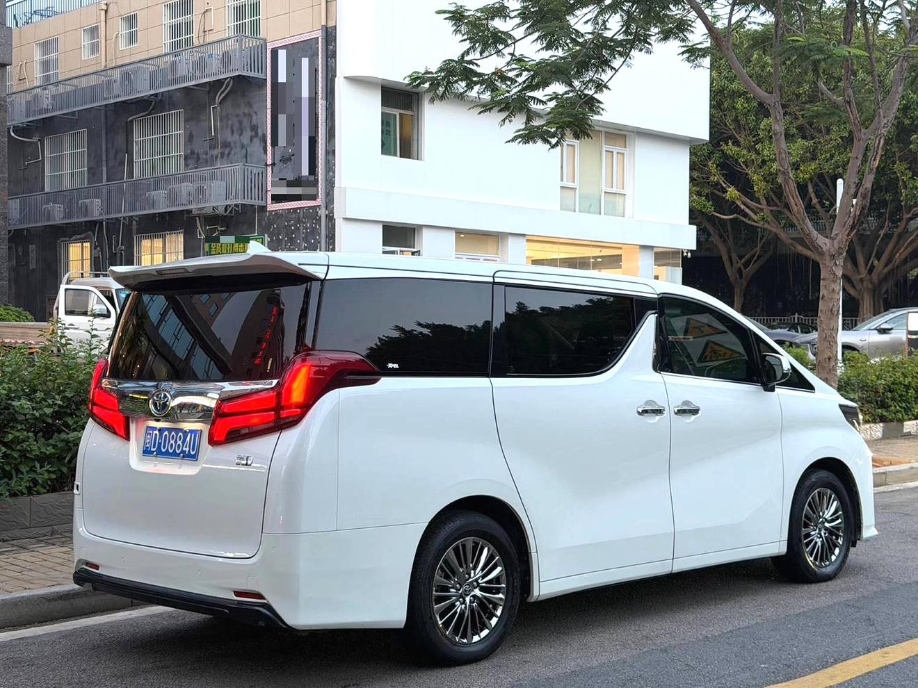 Toyota Alphard 2021 thumb 4