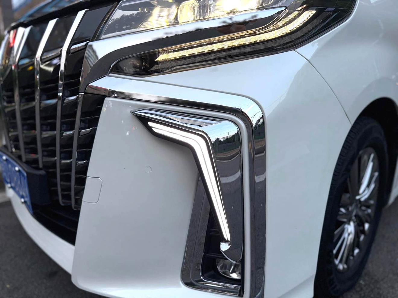 Toyota Alphard 2021 thumb 5