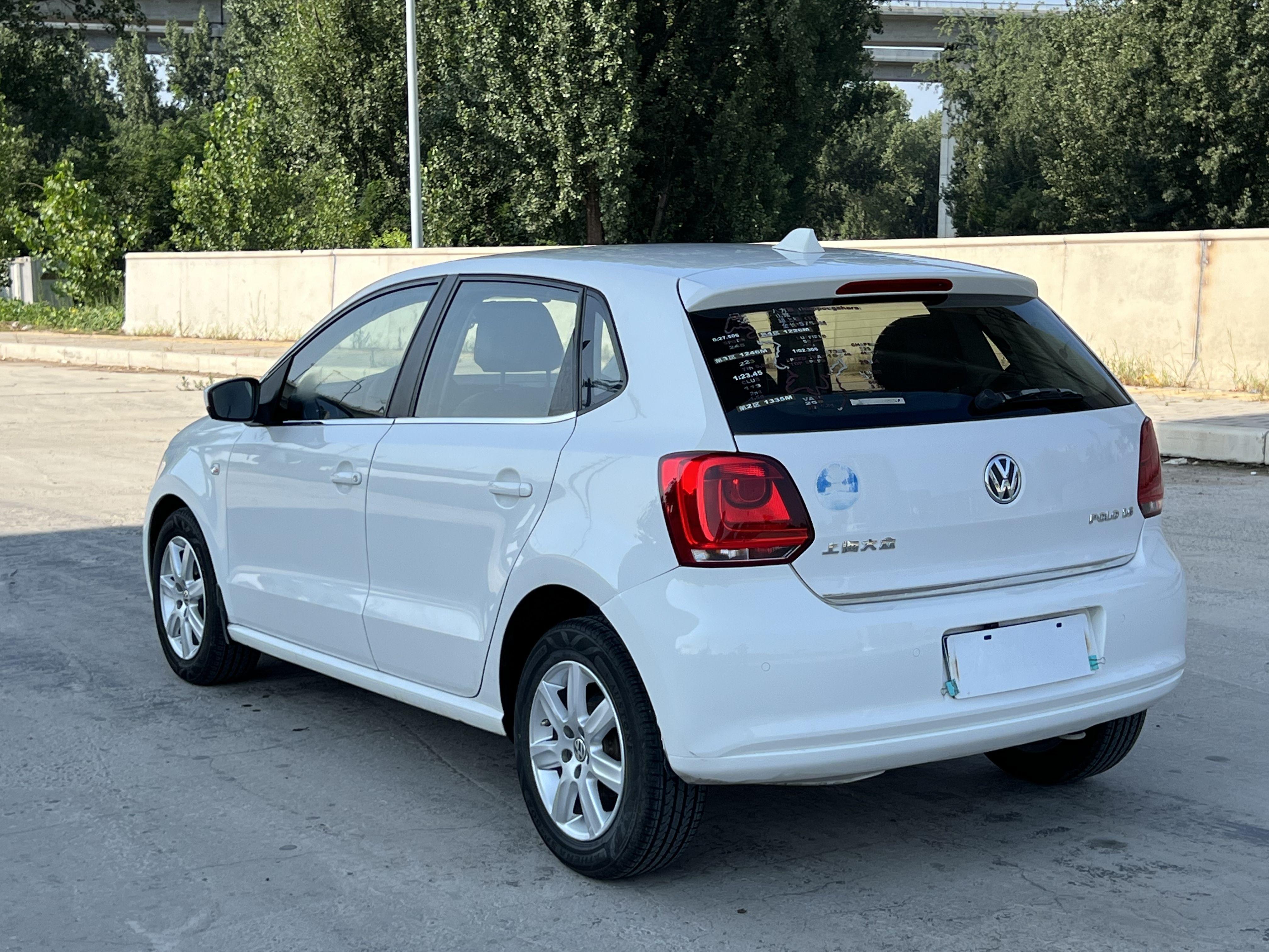 Volkswagen Polo 2013 thumb 3