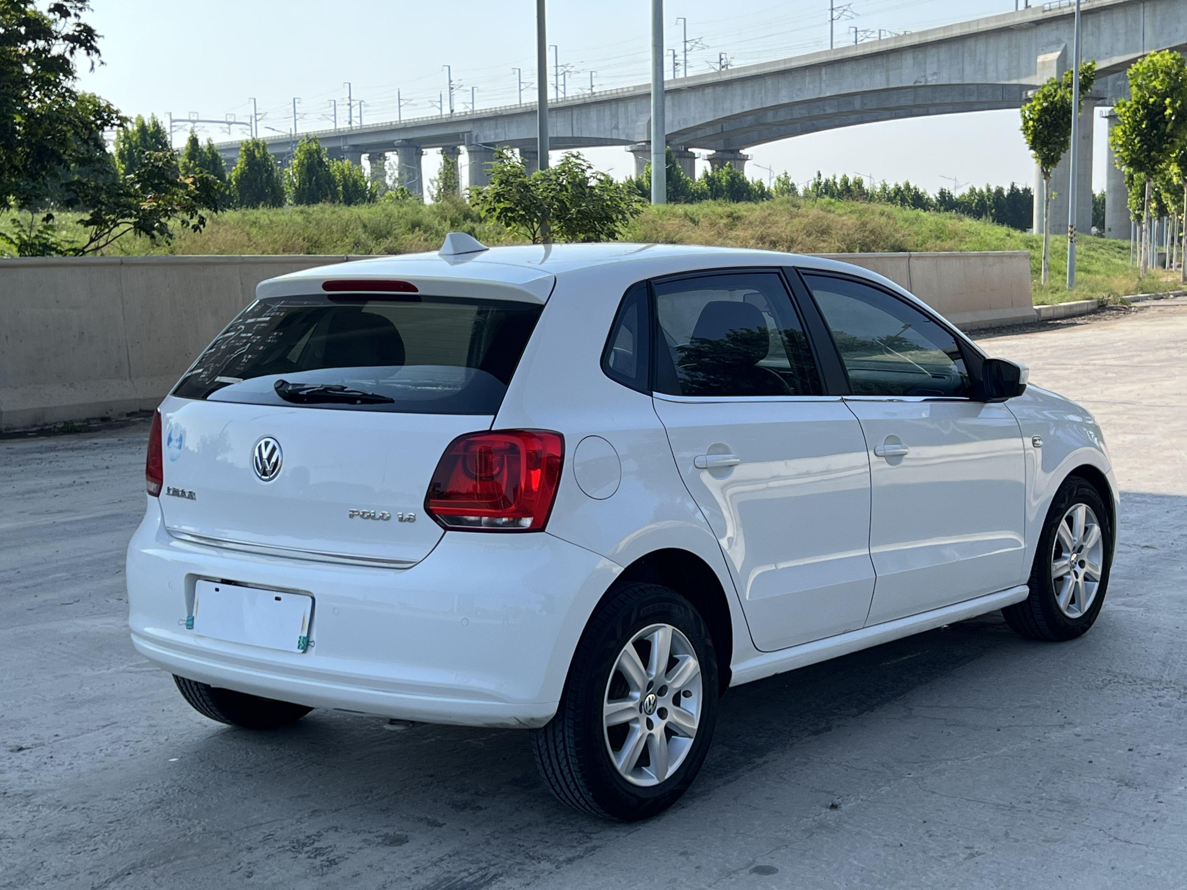 Volkswagen Polo 2013 thumb 5