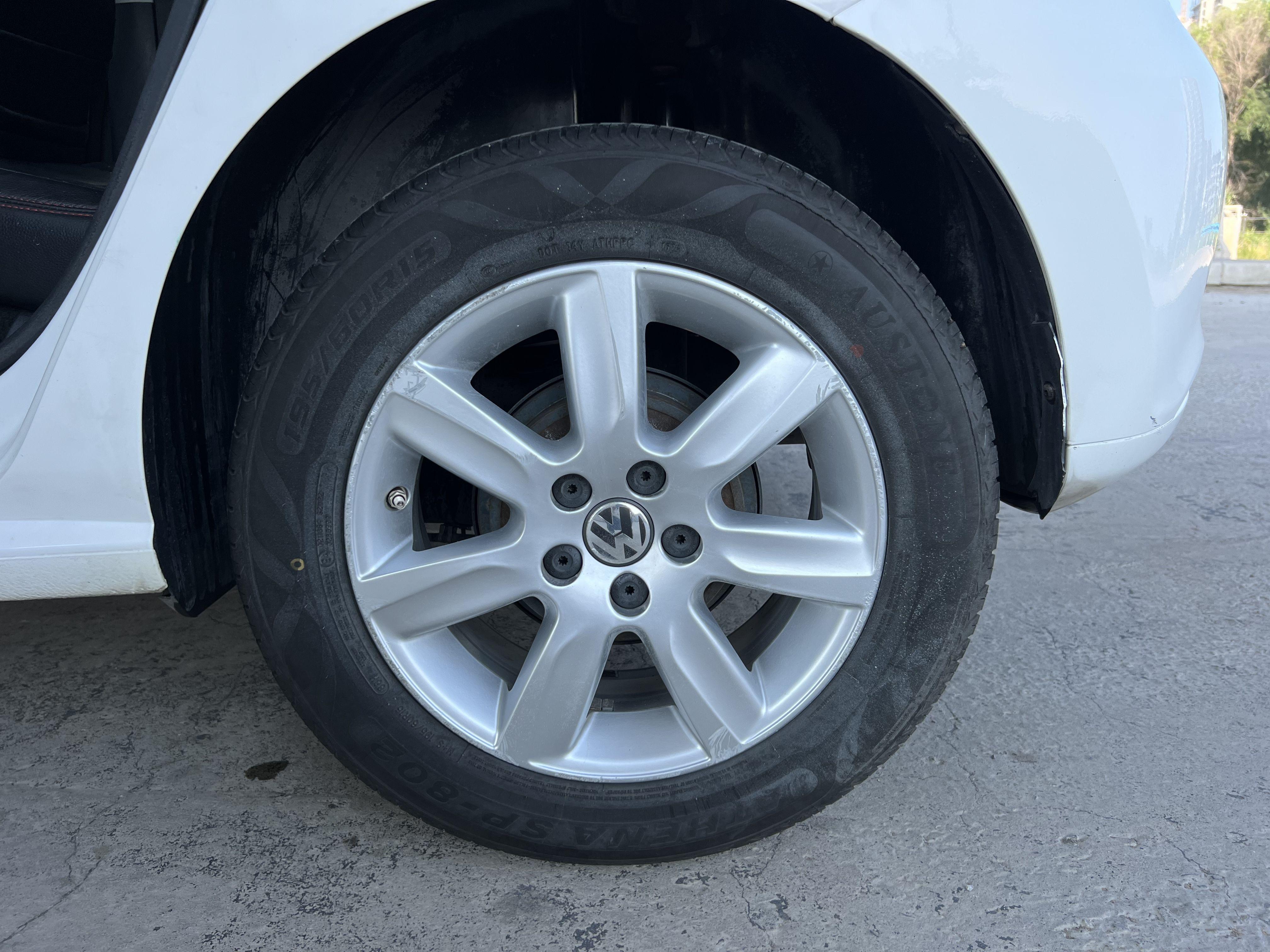 Volkswagen Polo 2013 thumb 7