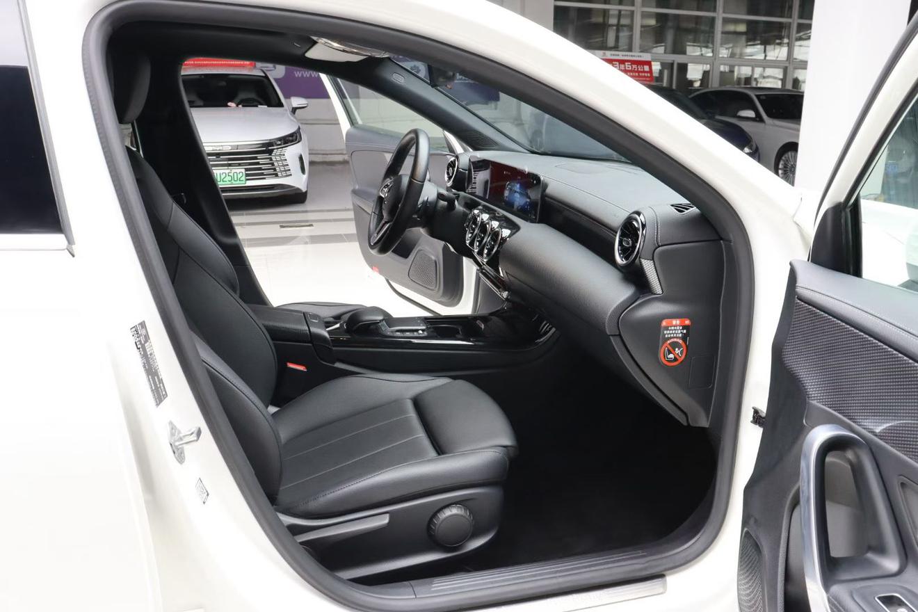 Mercedes-Benz A-Класс 2020 thumb 7