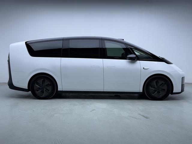 Lixiang (Li Auto) Mega 2025 thumb 6