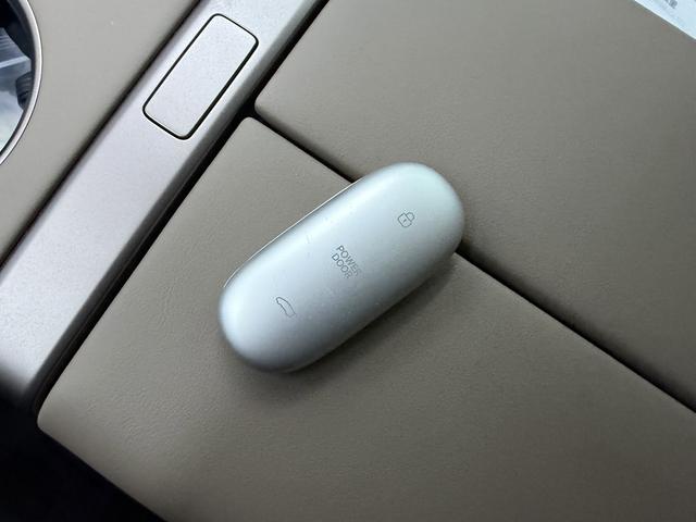 Lixiang (Li Auto) Mega 2025 thumb 9