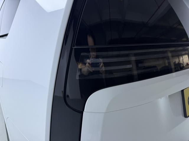 Lixiang (Li Auto) Mega 2025 thumb 11