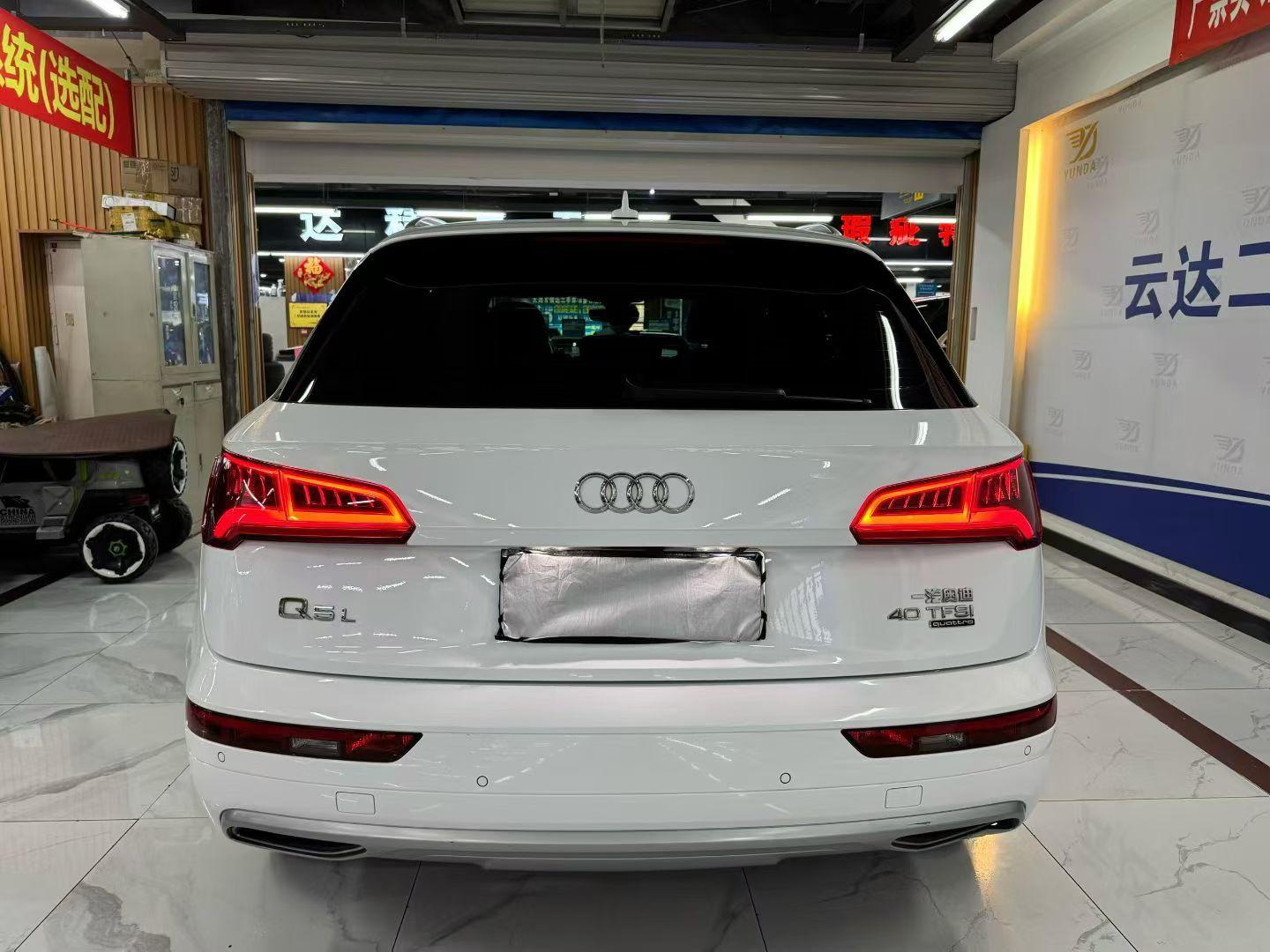 Audi Q5 2018 thumb 3