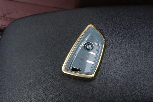 BMW X4 2022 thumb 9