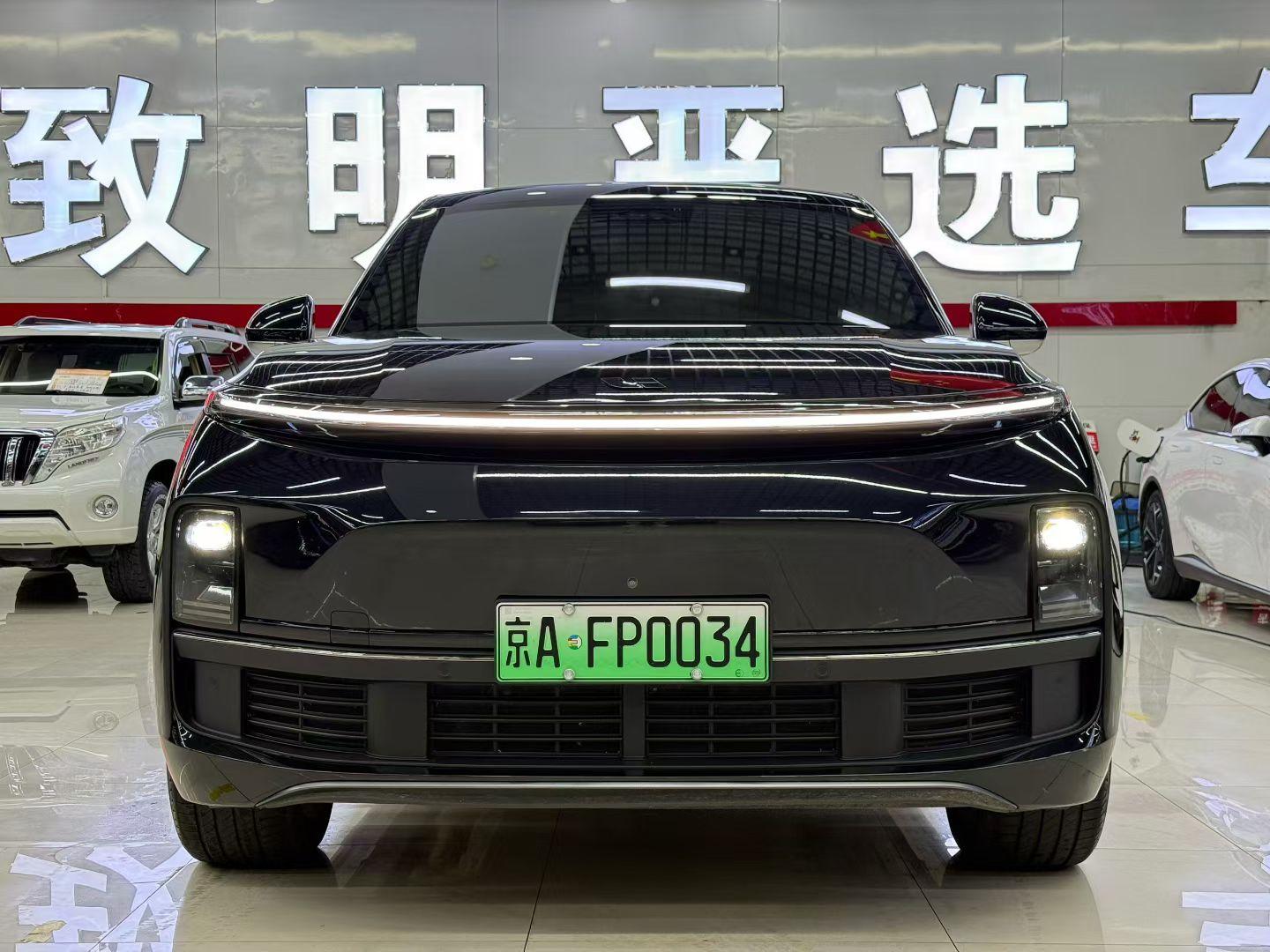 Lixiang (Li Auto) L8 2023 thumb 3