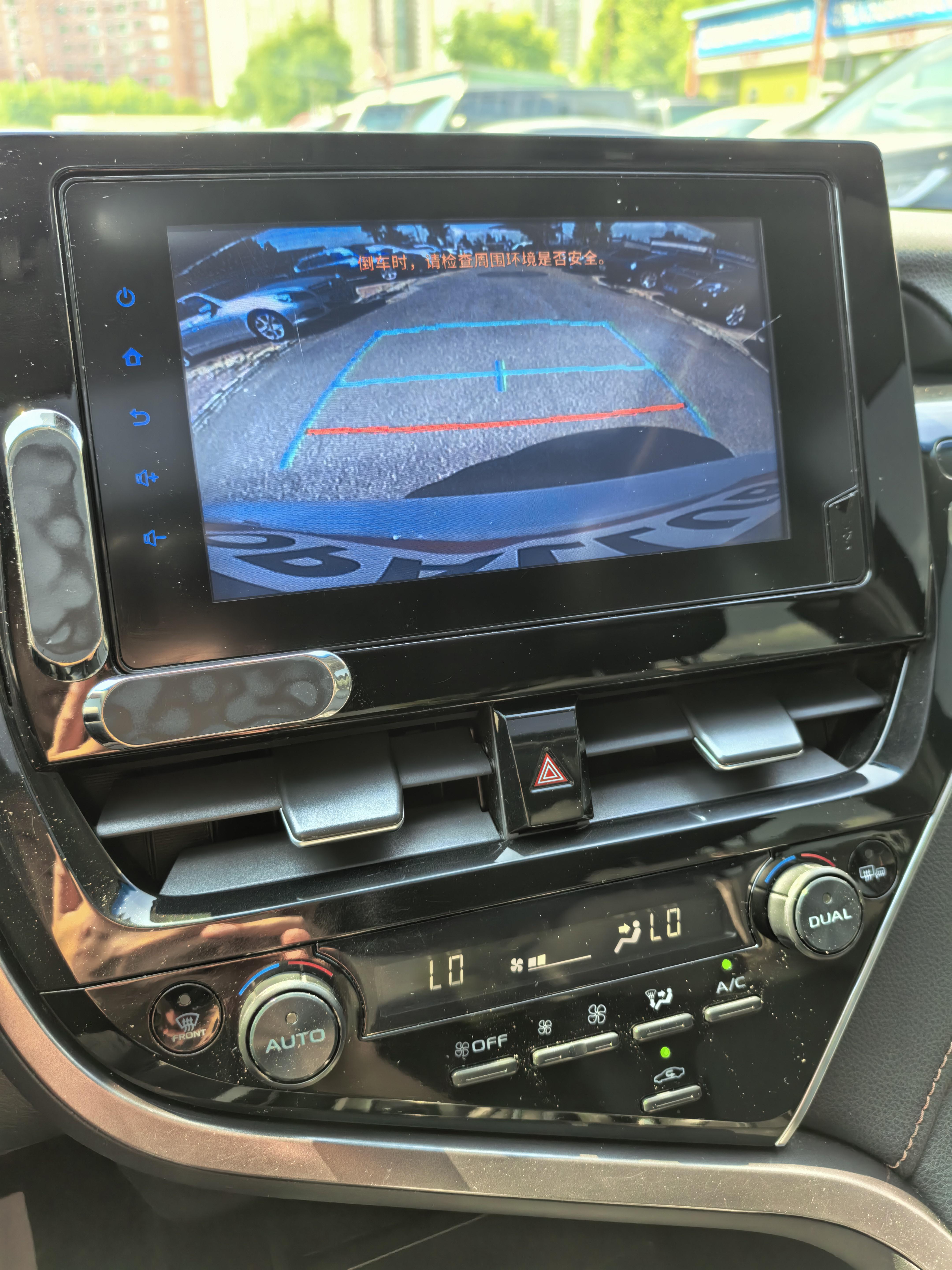 Toyota Camry 2021 thumb 6
