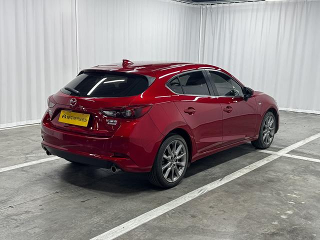 Mazda 3 2017 thumb 5