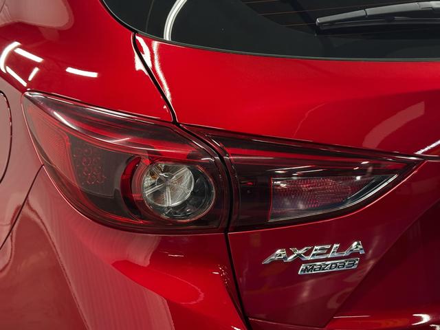 Mazda 3 2017 thumb 11