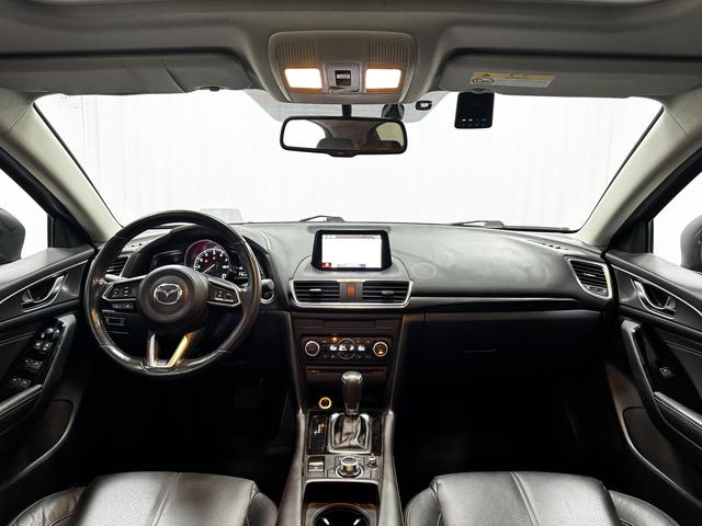 Mazda 3 2017 thumb 12