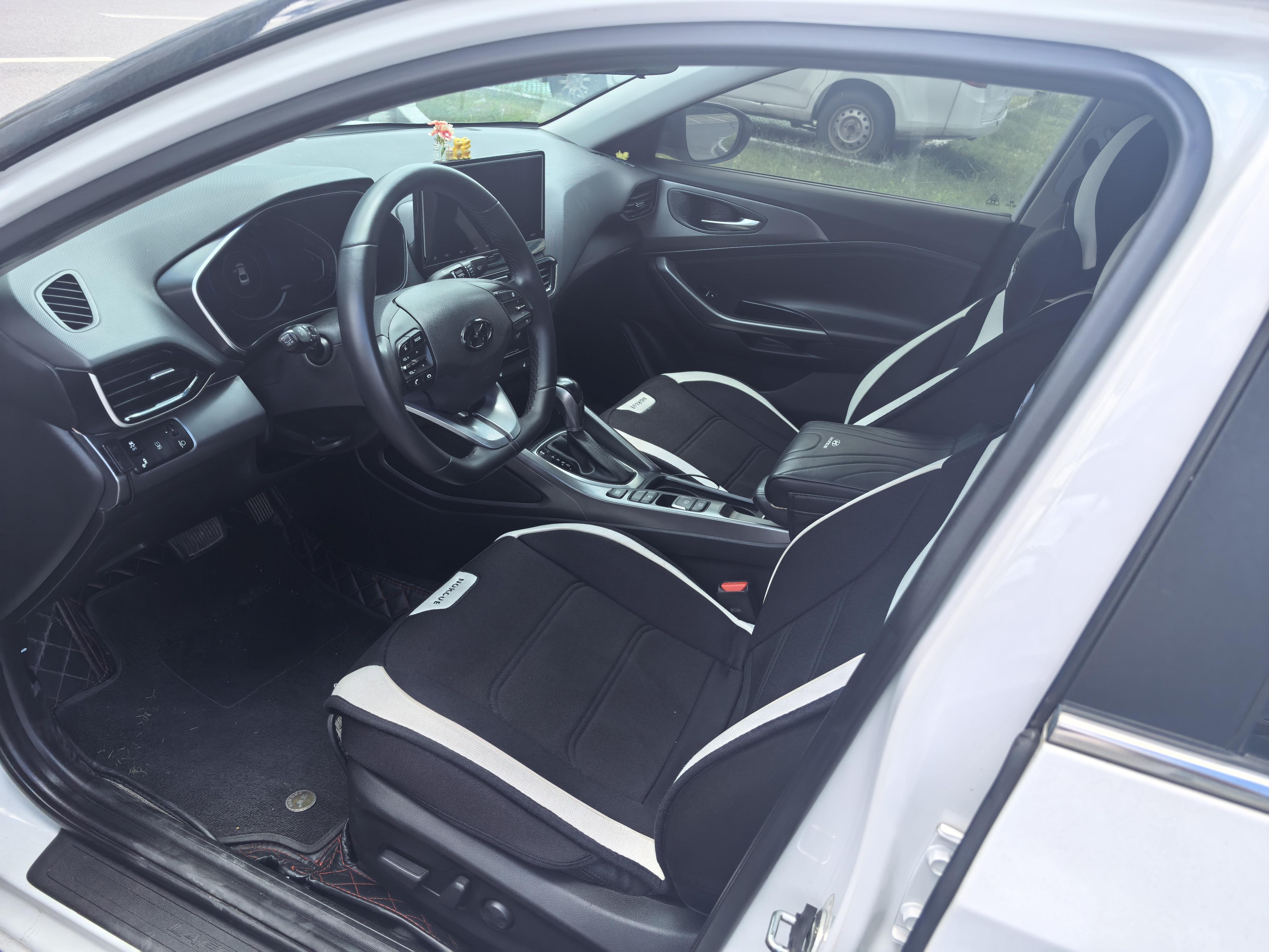 Hyundai Lafesta 2021 thumb 6