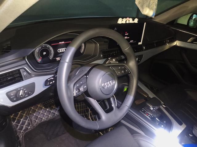 Audi A4 2024 thumb 5