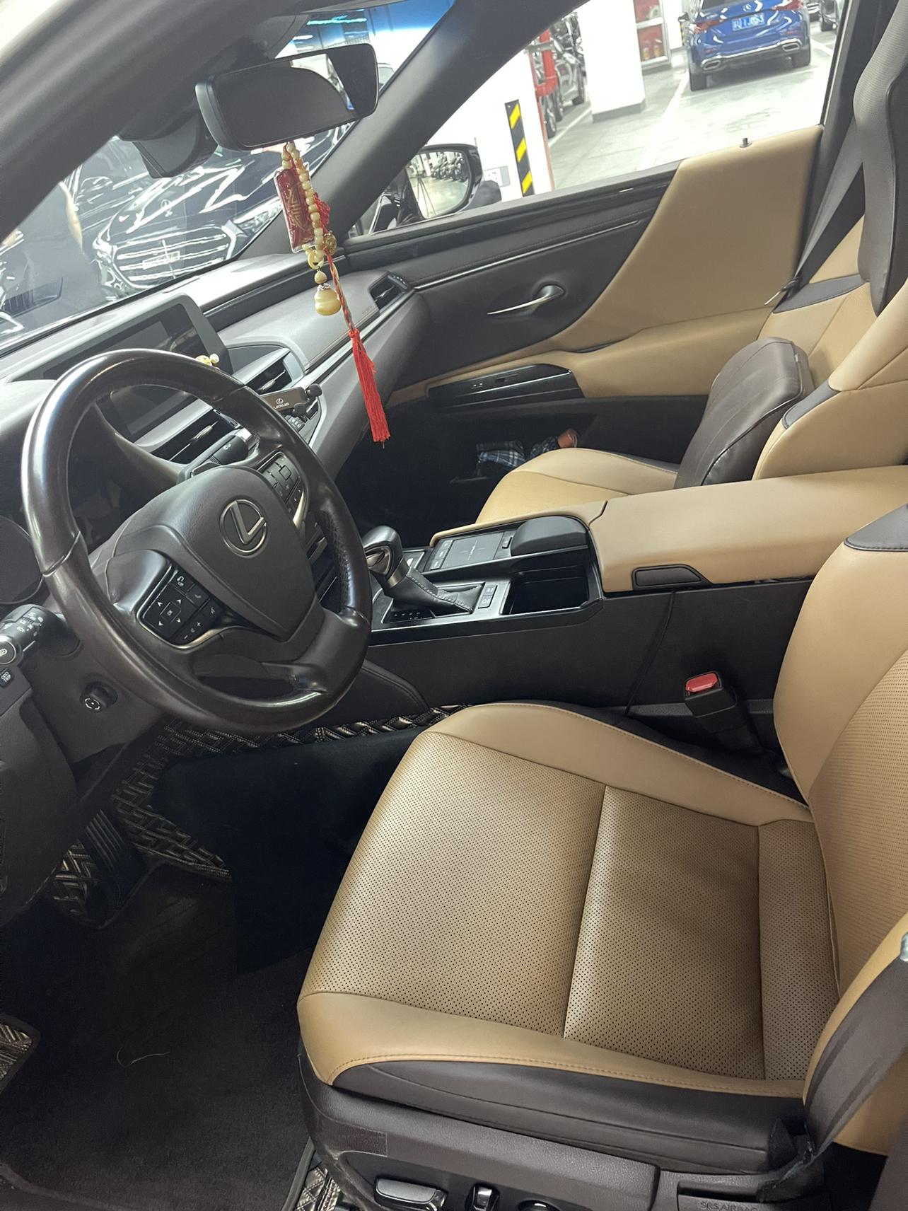 Lexus ES 2020 thumb 5