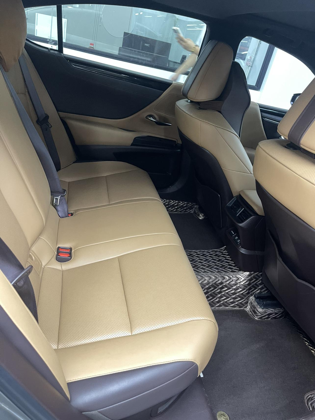 Lexus ES 2020 thumb 6