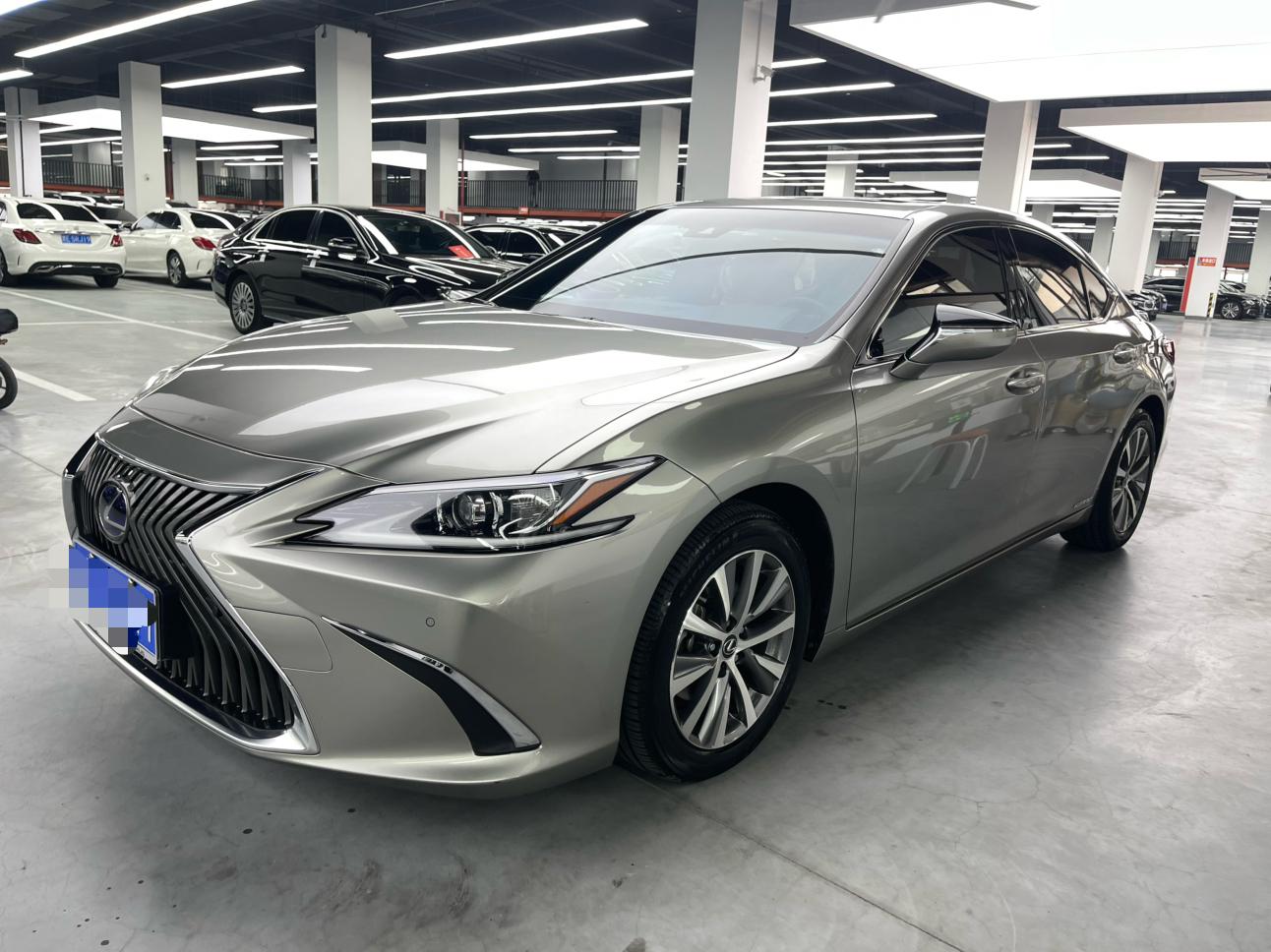 Lexus ES 2020 thumb 11