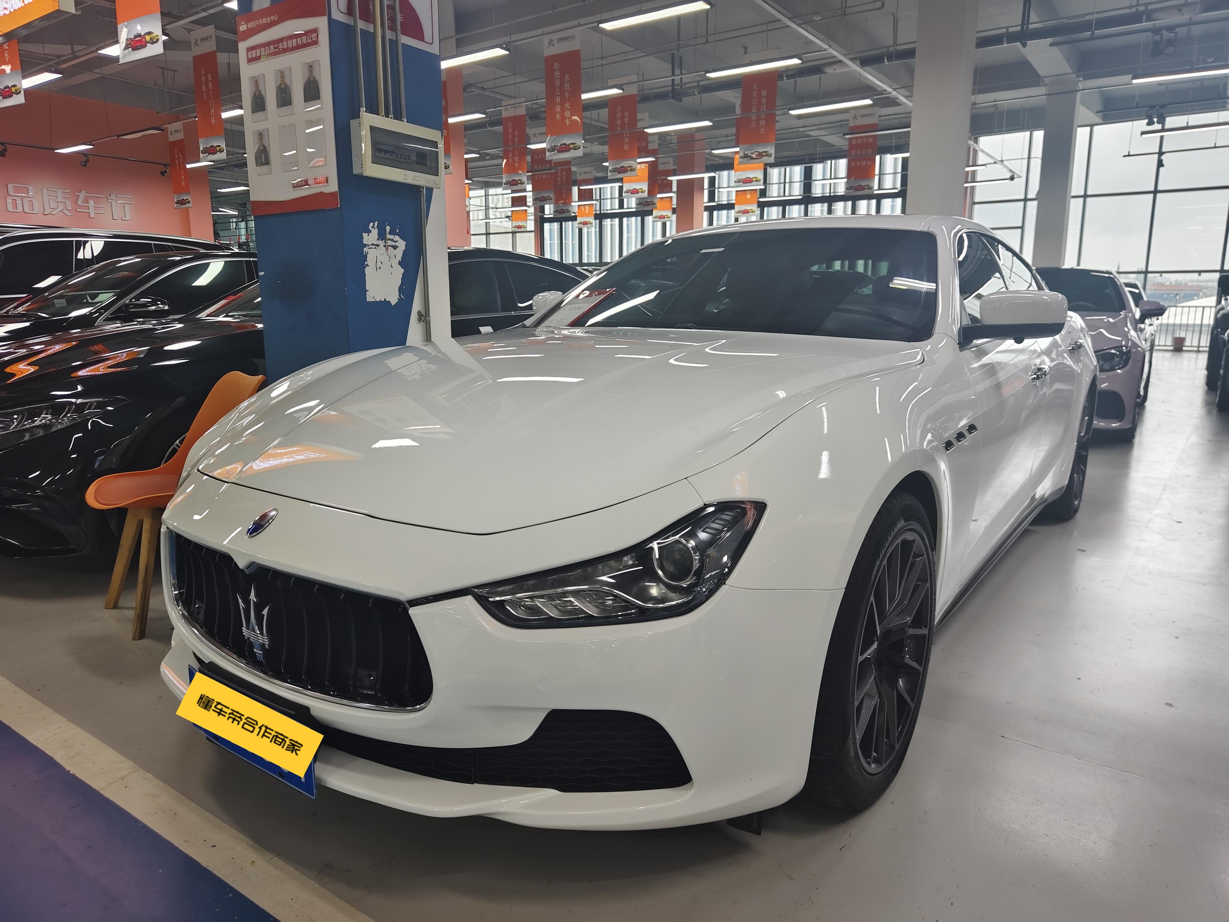 Maserati Ghibli 2014 thumb 9