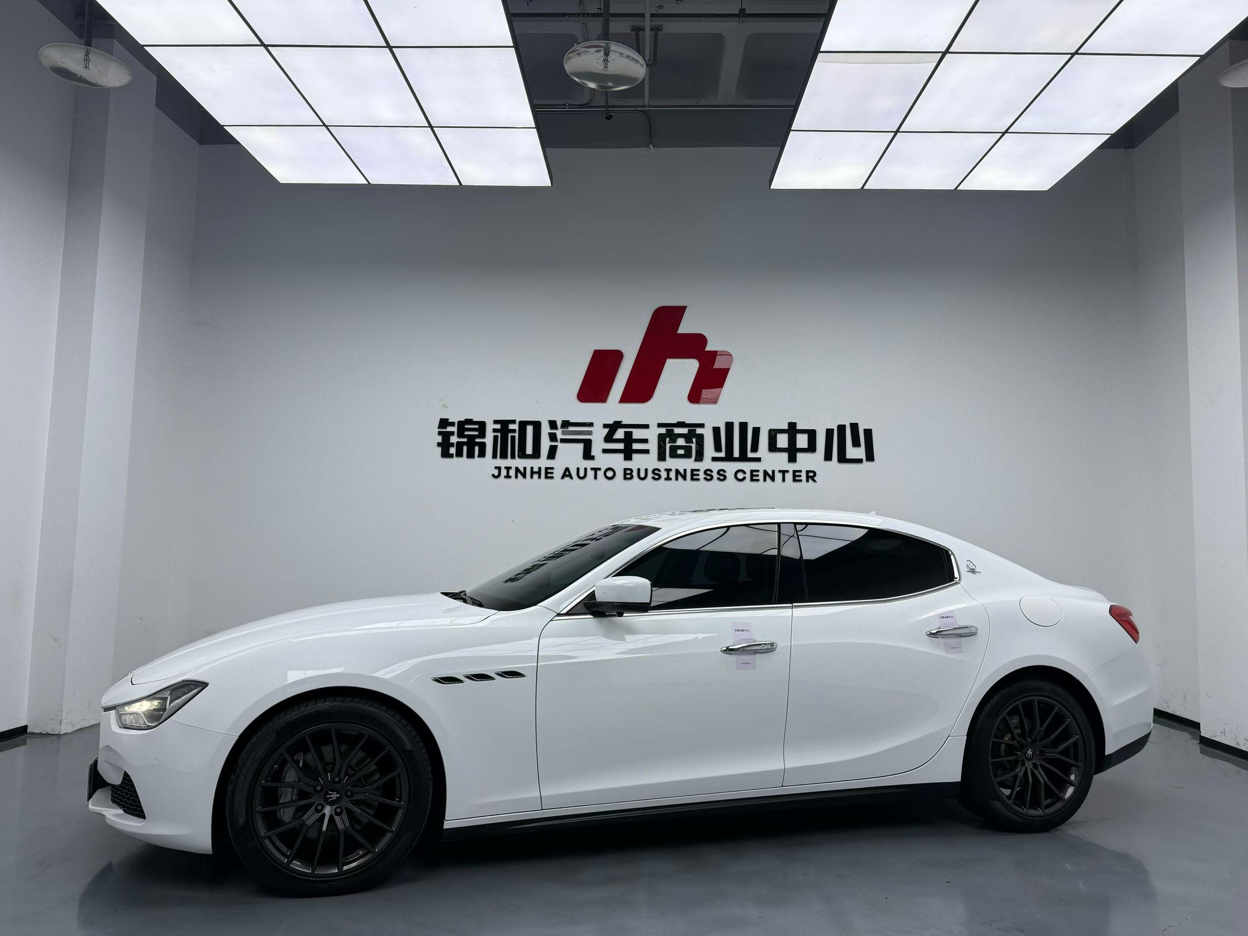Maserati Ghibli 2014 thumb 11