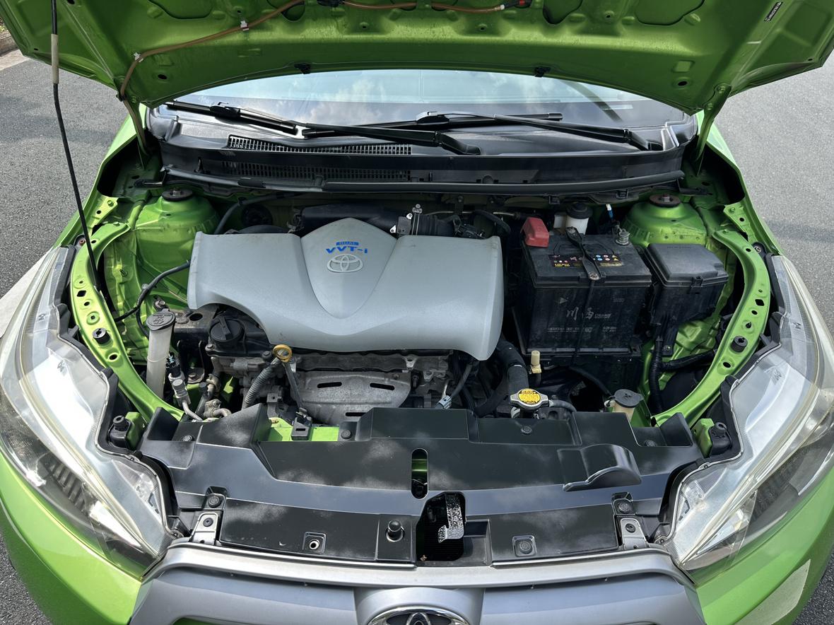 Toyota Yaris 2015 thumb 7