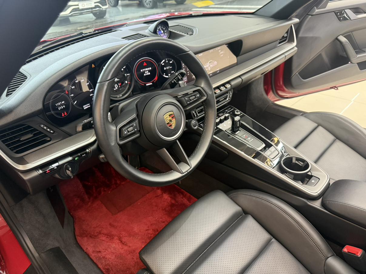 Porsche 911 2022 thumb 8