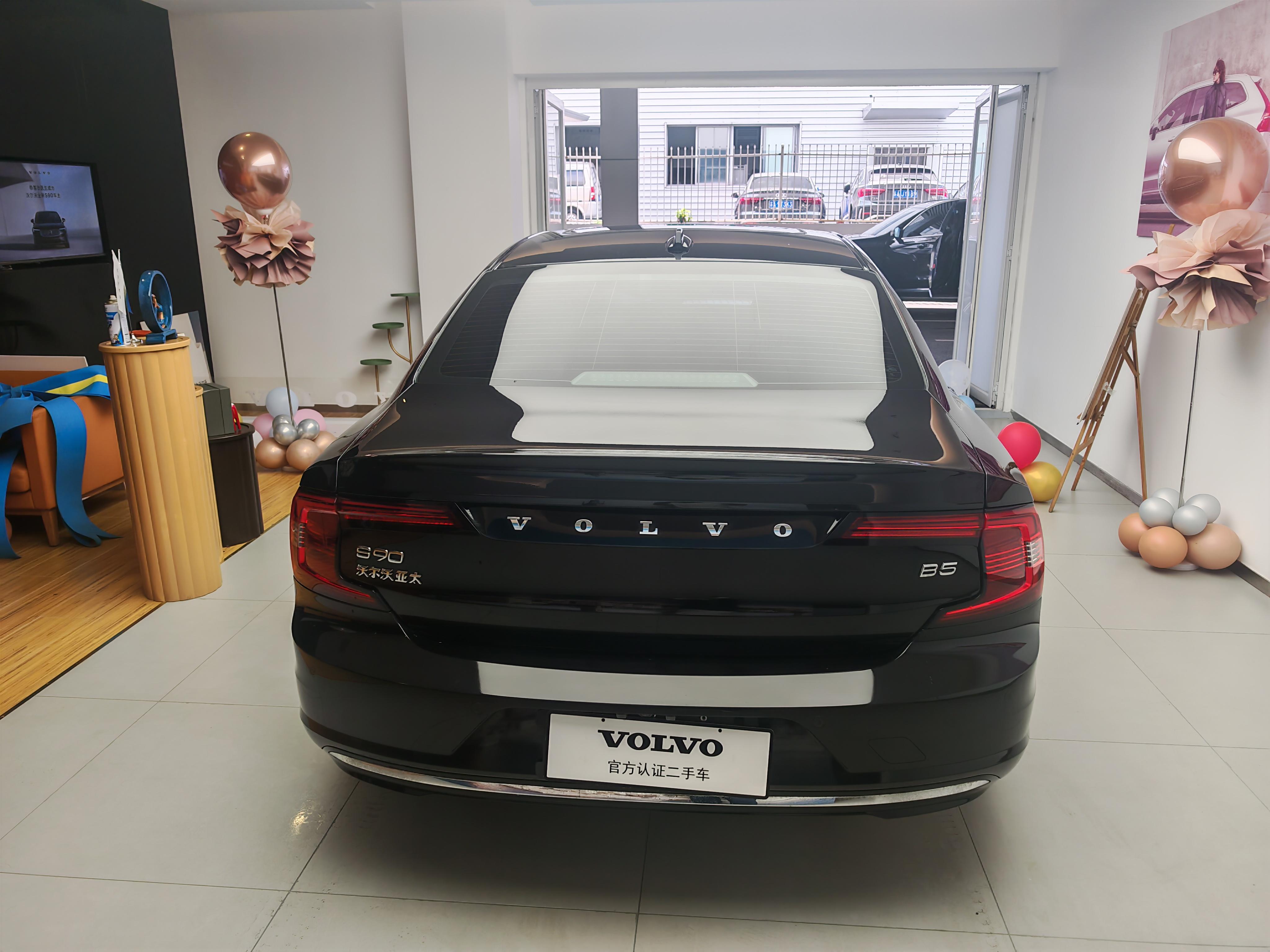 Volvo S90 2025 thumb 4