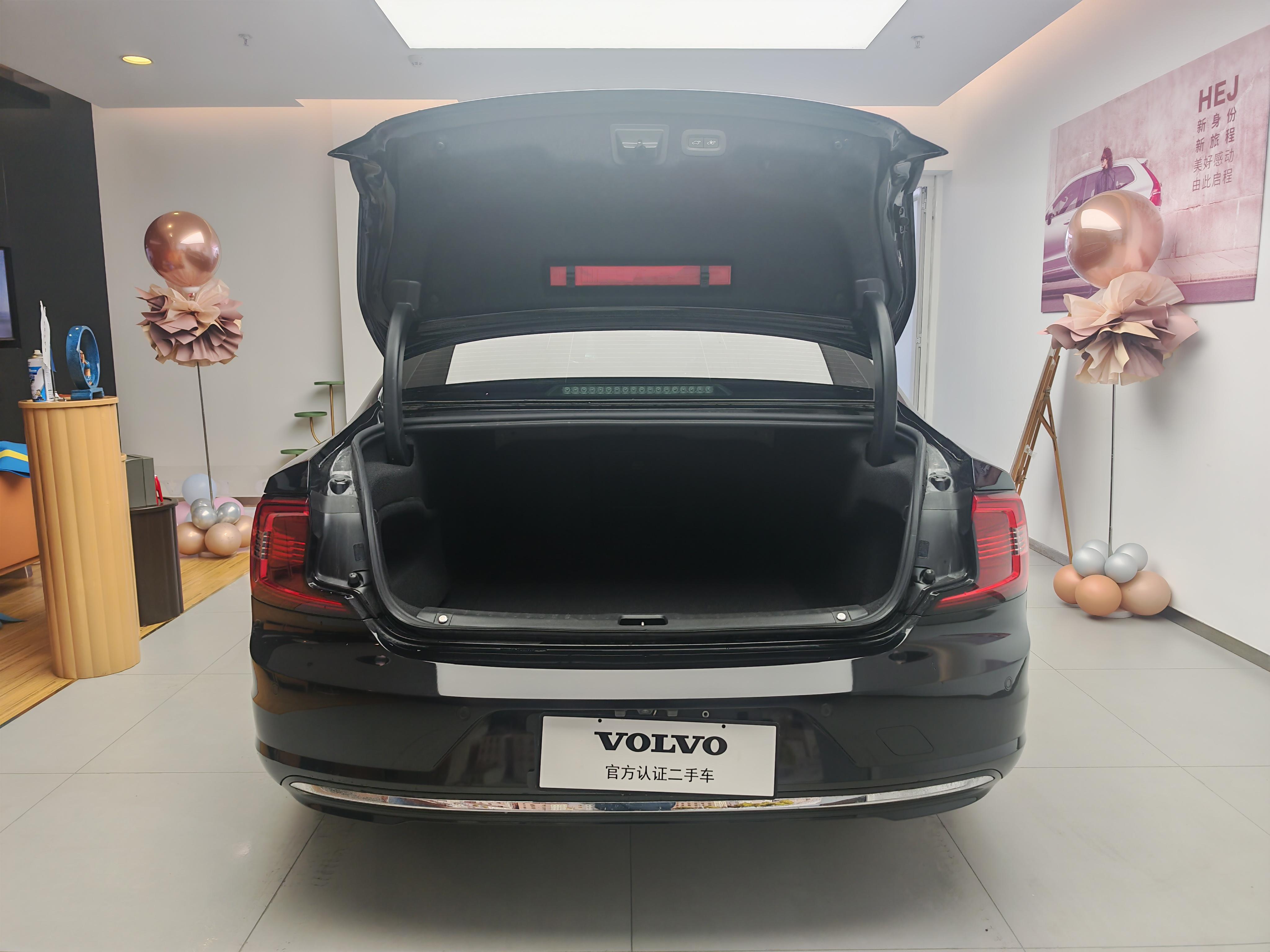 Volvo S90 2025 thumb 10
