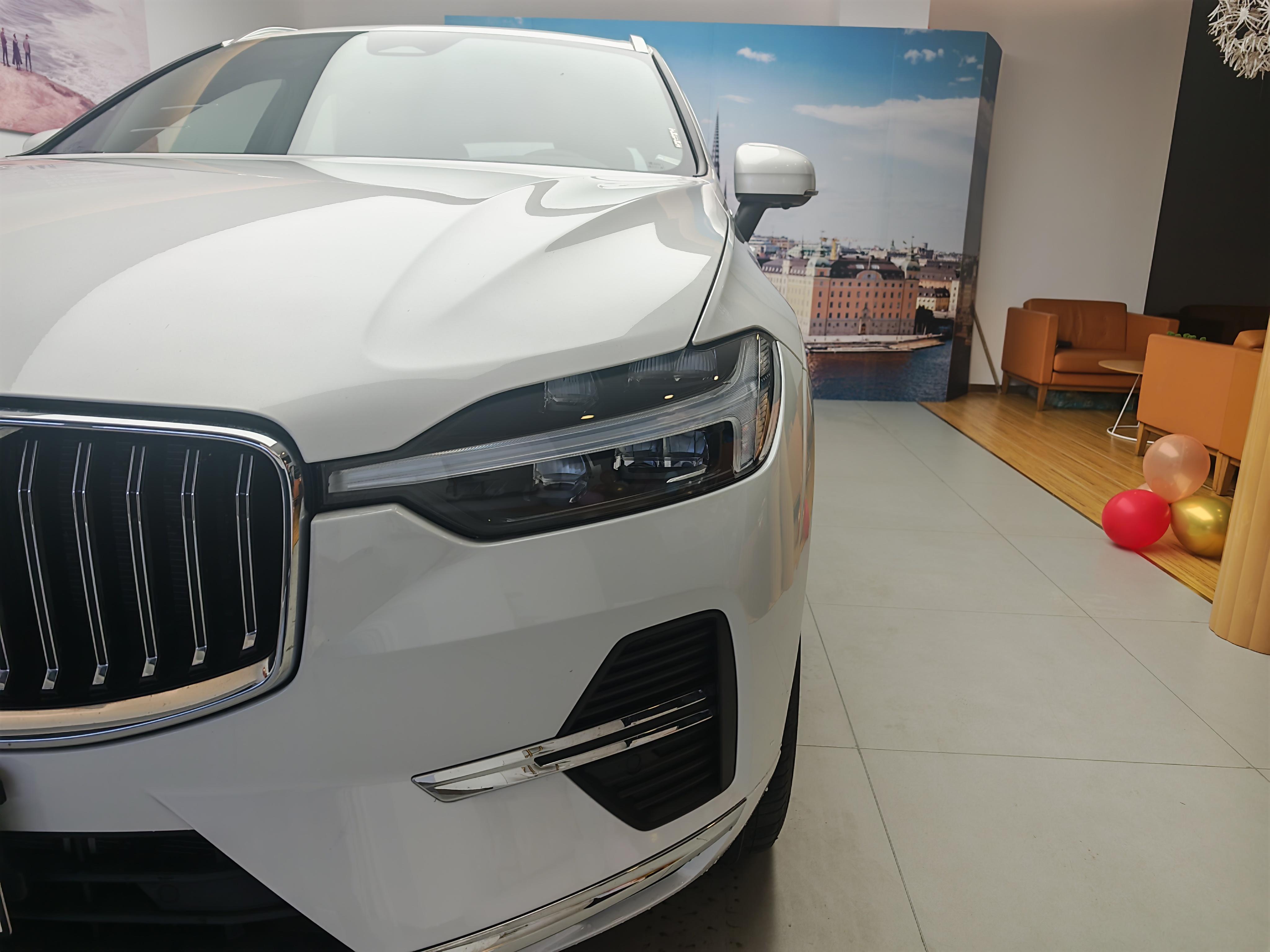 Volvo XC60 2024 thumb 6